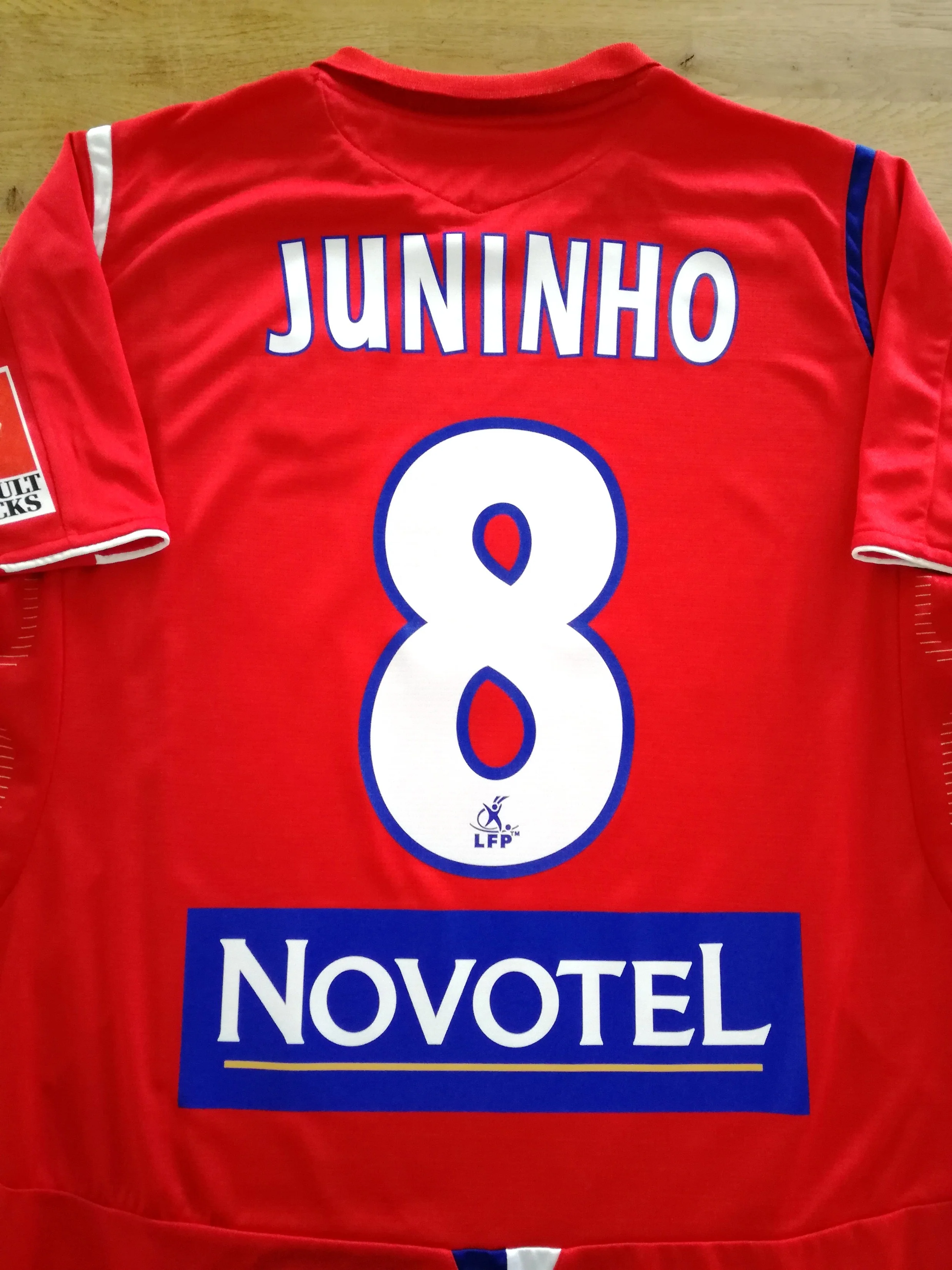 2005/06 Lyon Away Player Issue Football Shirt Juninho #8 (L)