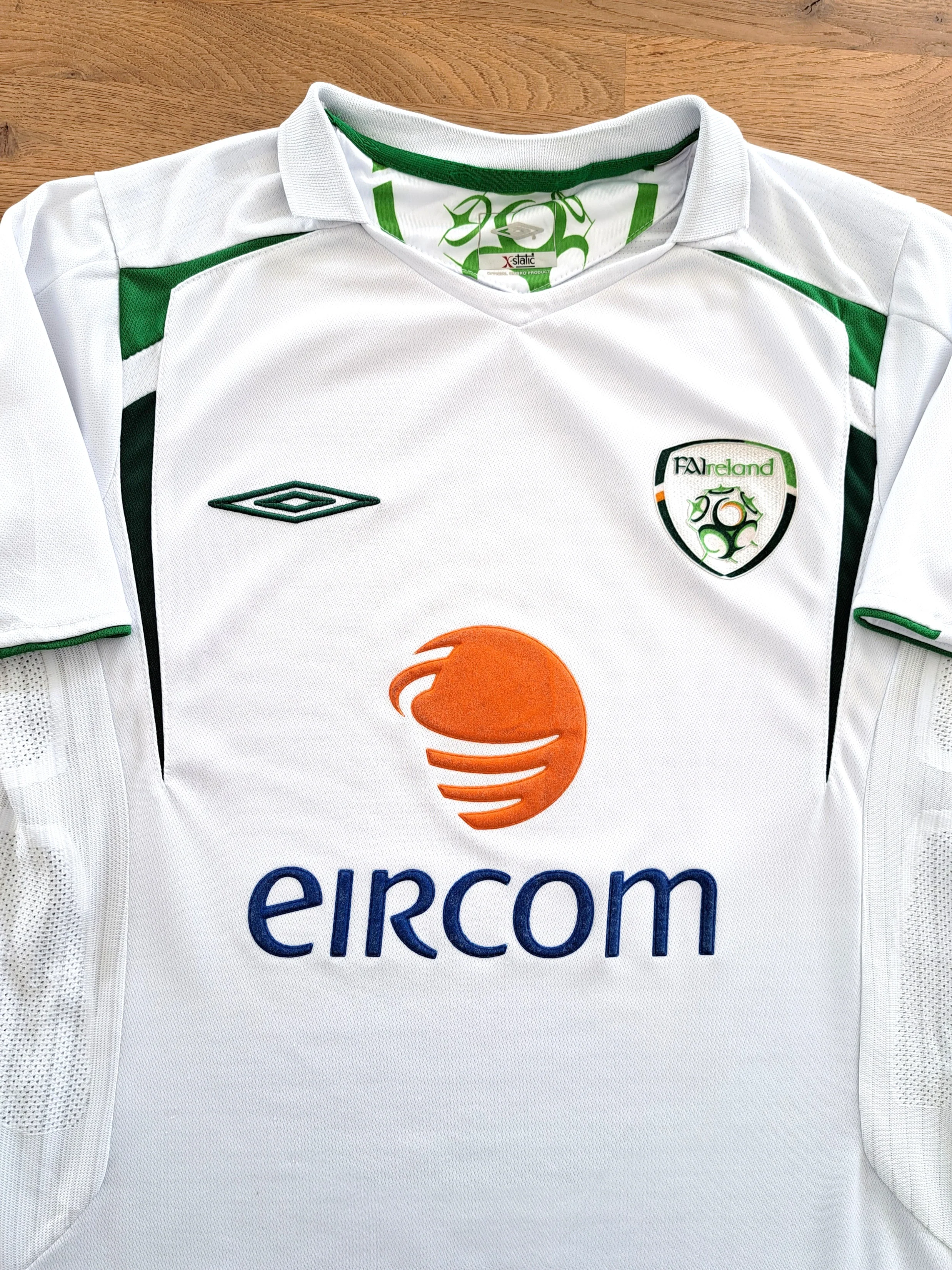 2005/06 Republic of Ireland Away Football Shirt (S)
