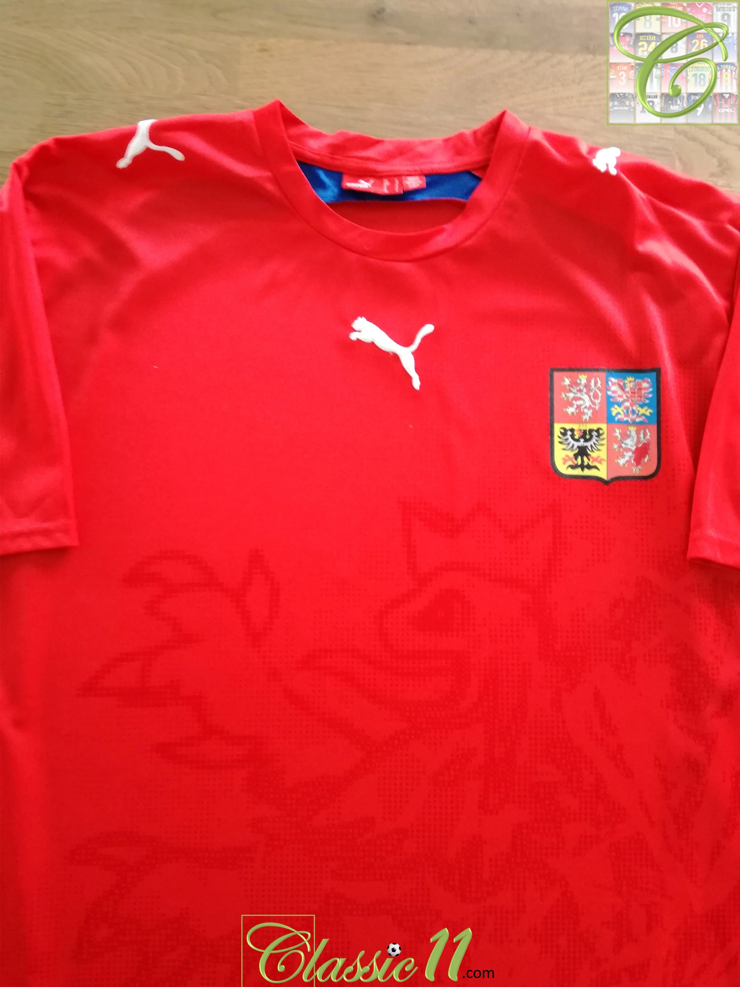 2006/07 Czech Republic Home Basic Football Shirt (L)