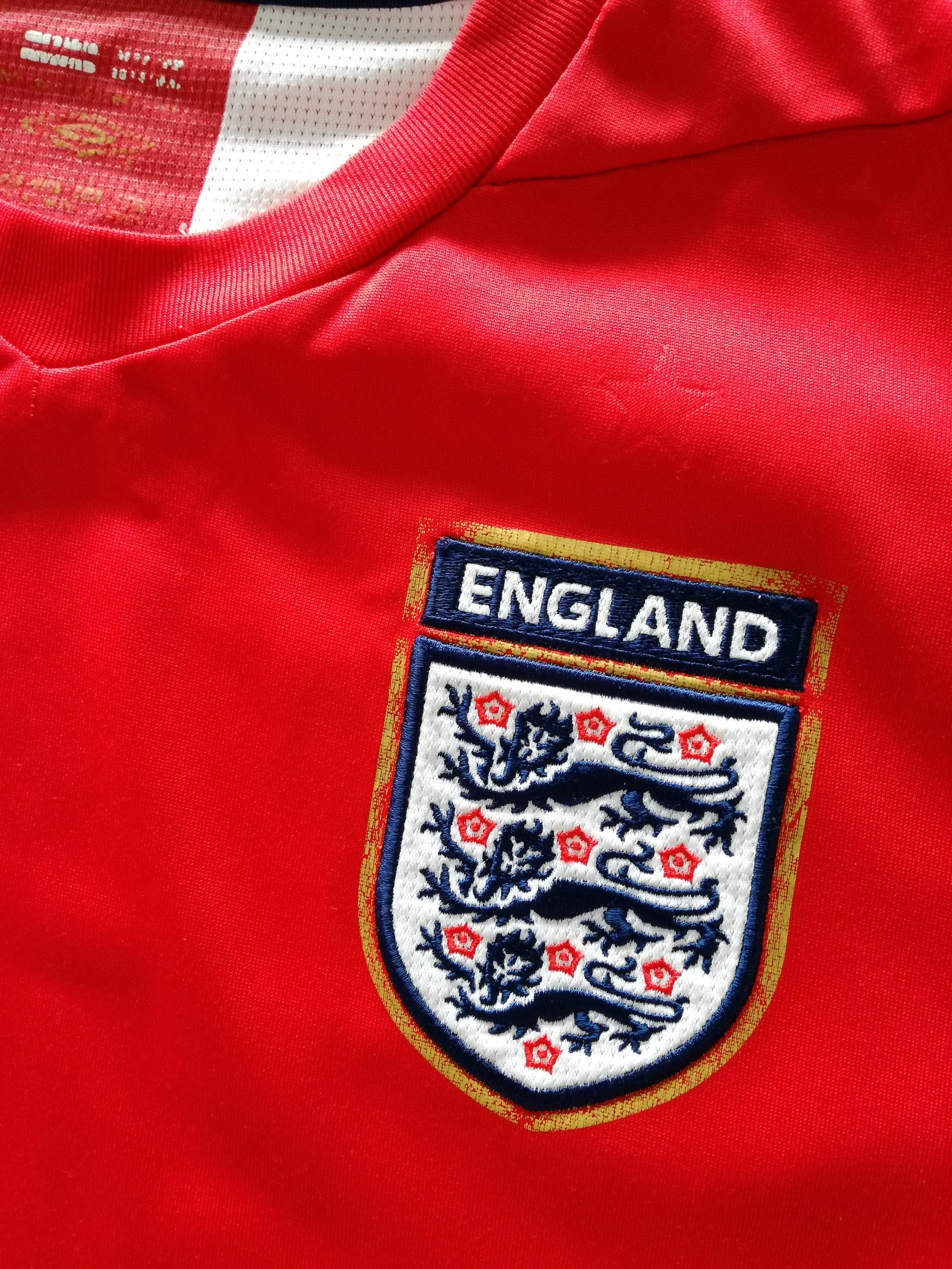 2006/07 England Away Football Shirt (L) - Image 2