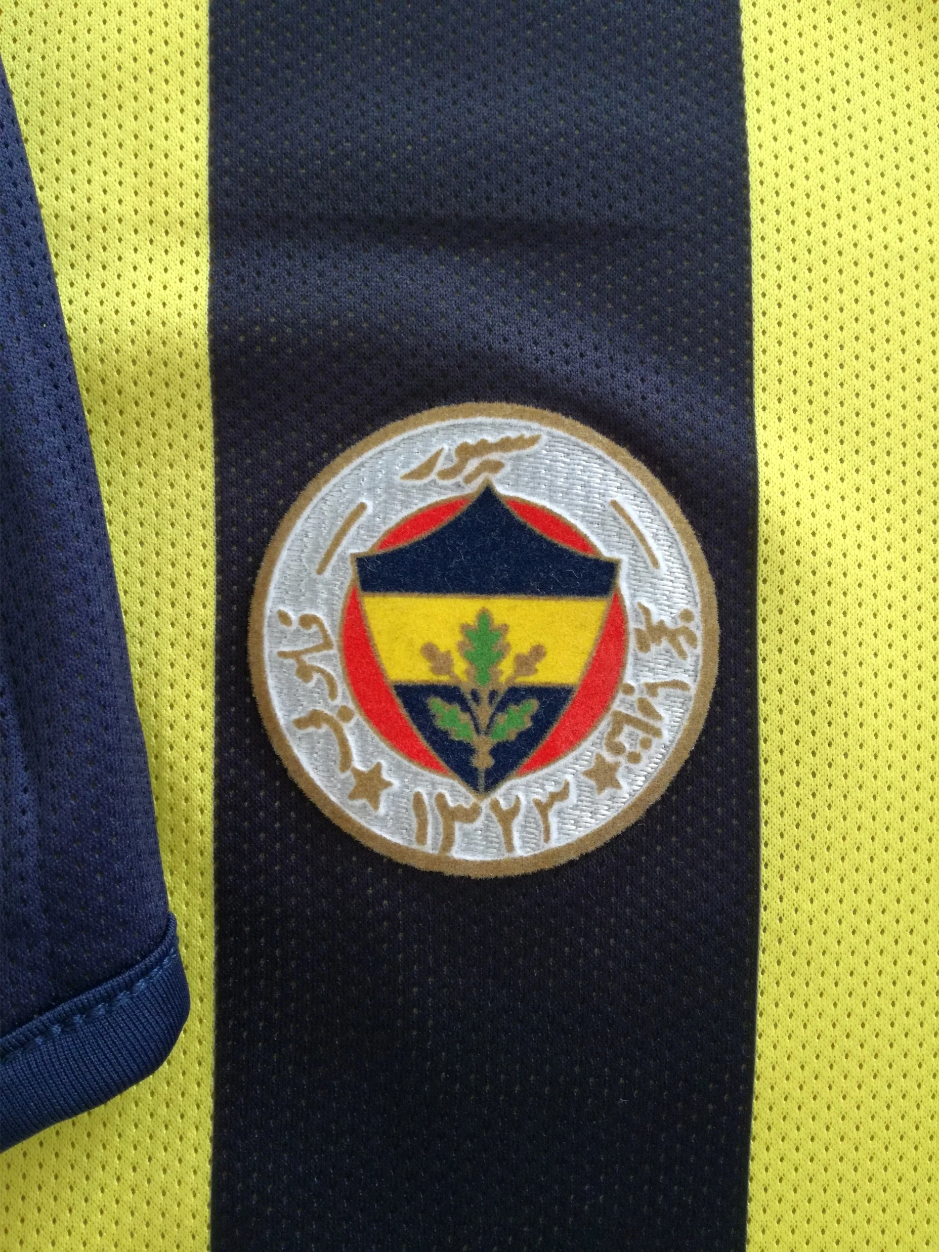 2006/07 Fenerbahçe Home / Away Centenary Football Shirt (M) - Image 3