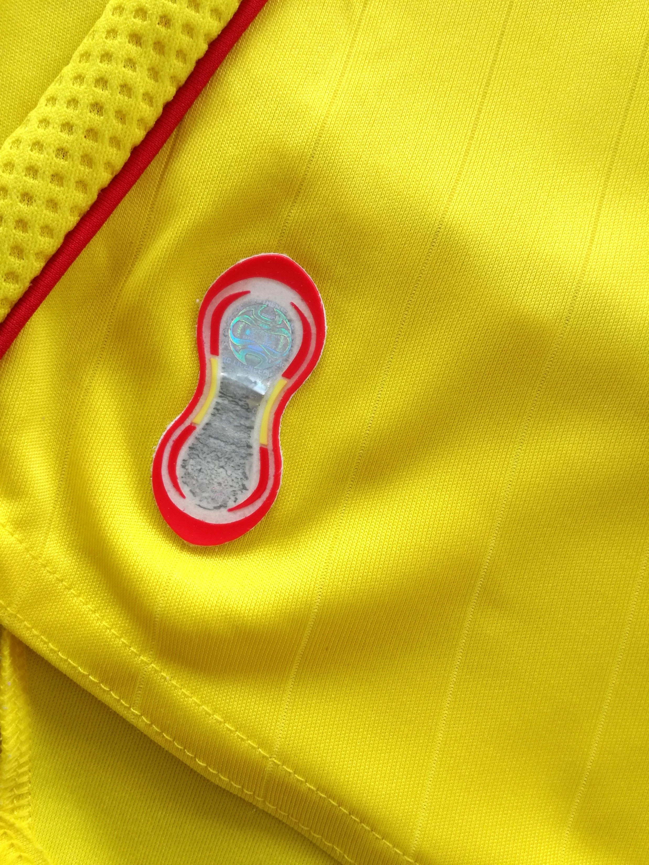 2006/07 Liverpool Away Football Shirt (XL) - Image 8