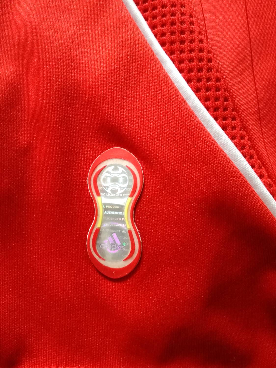 2006/07 Liverpool Home Premier League Football Shirt. Bellamy #17 (Kids) - Image 6