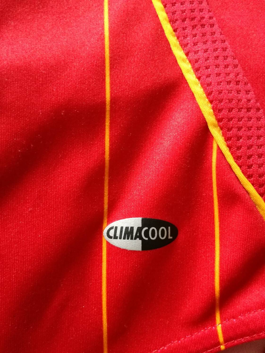 2005/06 Spain Home Football Shirt (Kids) - Image 5