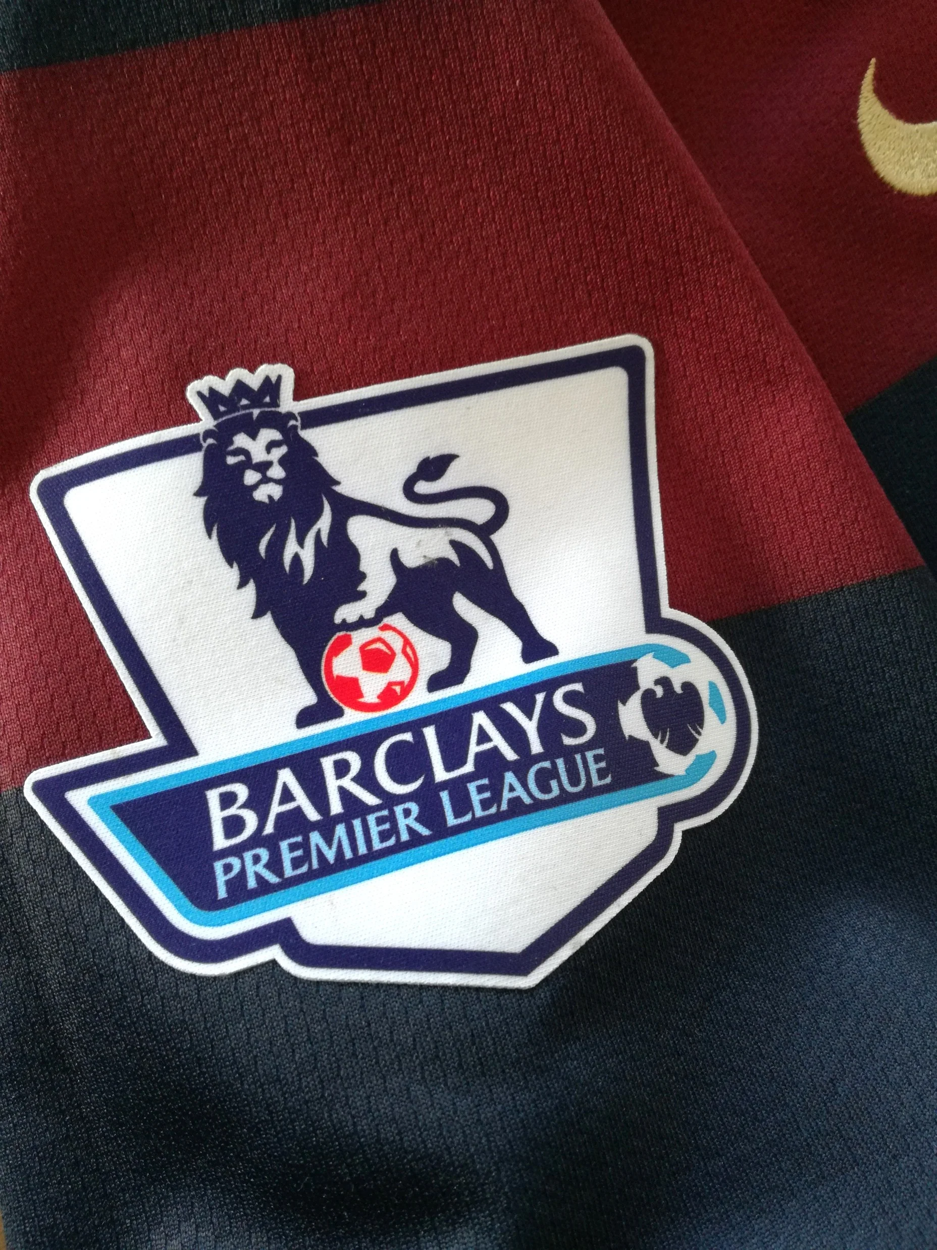 2007/08 Arsenal 3rd Premier League Football Shirt V. Persie #11 (Kids) - Image 4
