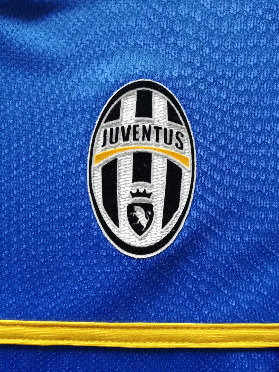 2007/08 Juventus Away Football Shirt (S) - Image 2