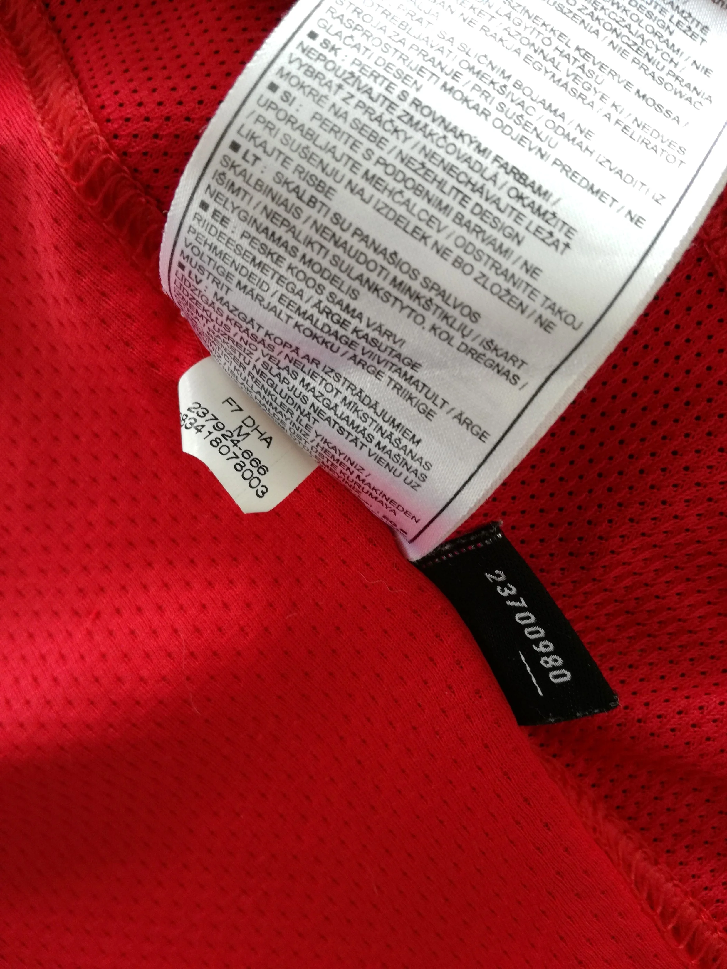 2007/08 Man Utd Home Premier League Football Shirt Tevez #32 (M) - Image 10