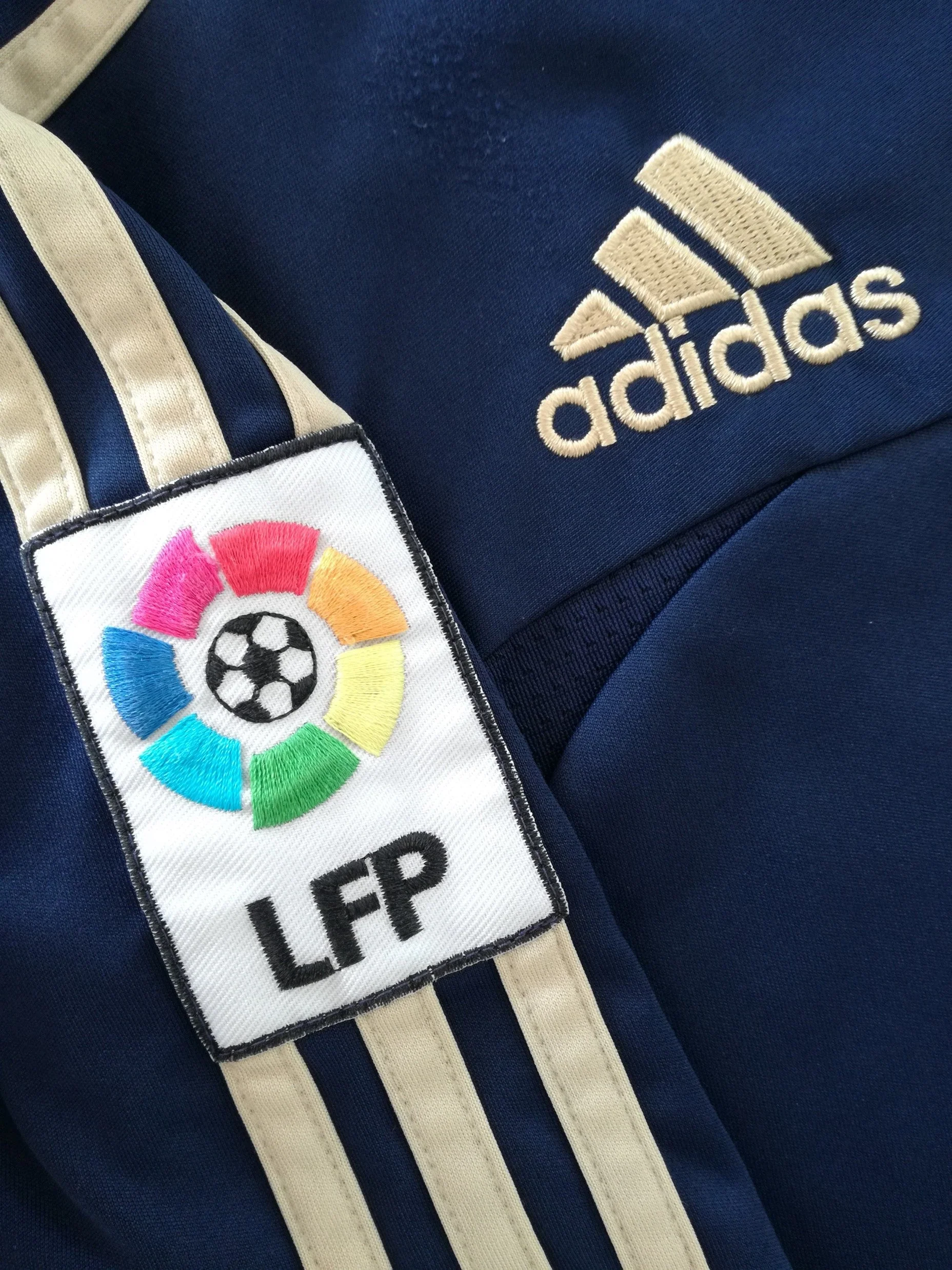 2007/08 Real Madrid Away La Liga Football Shirt (Kids) - Image 5