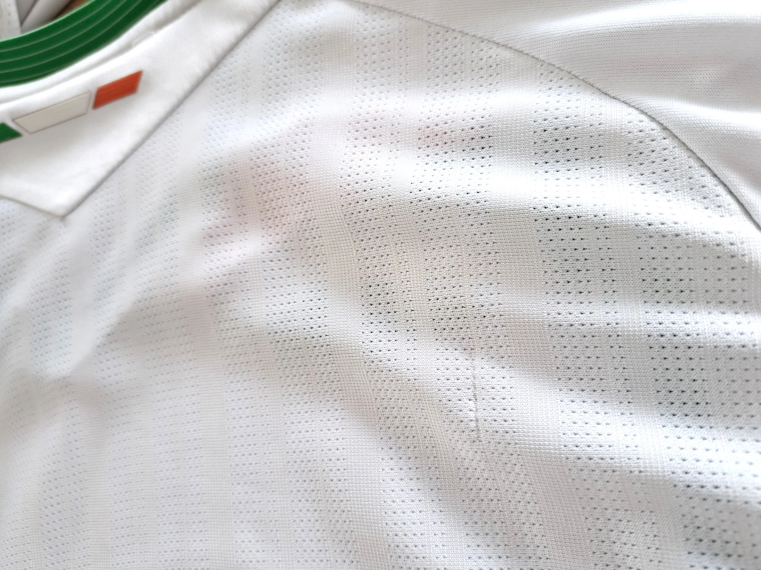 2007/08 Republic of Ireland Away Football Shirt. (L) - Image 8