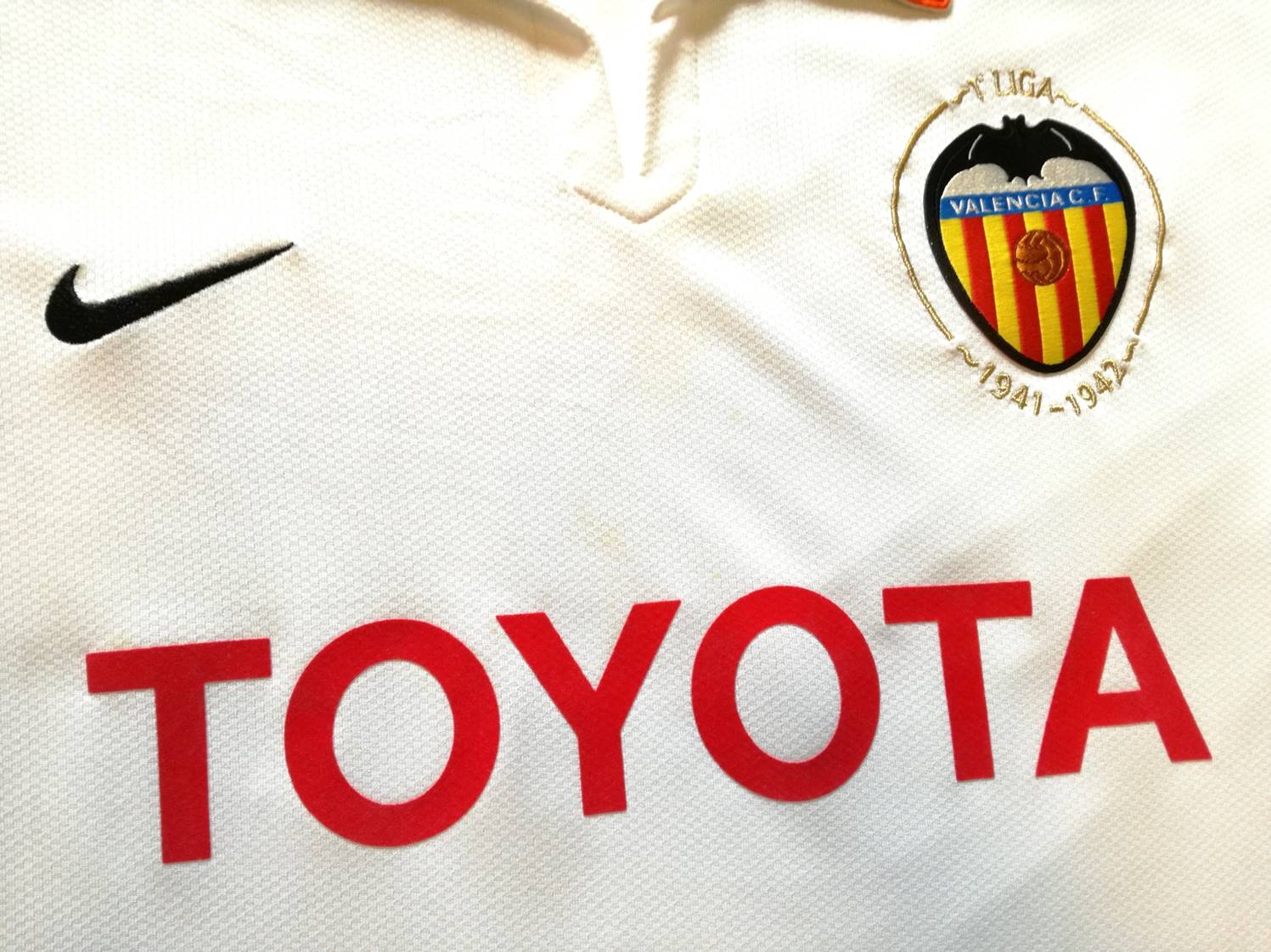 2007/08 Valencia Home La Liga Football Shirt (XL) - Image 3