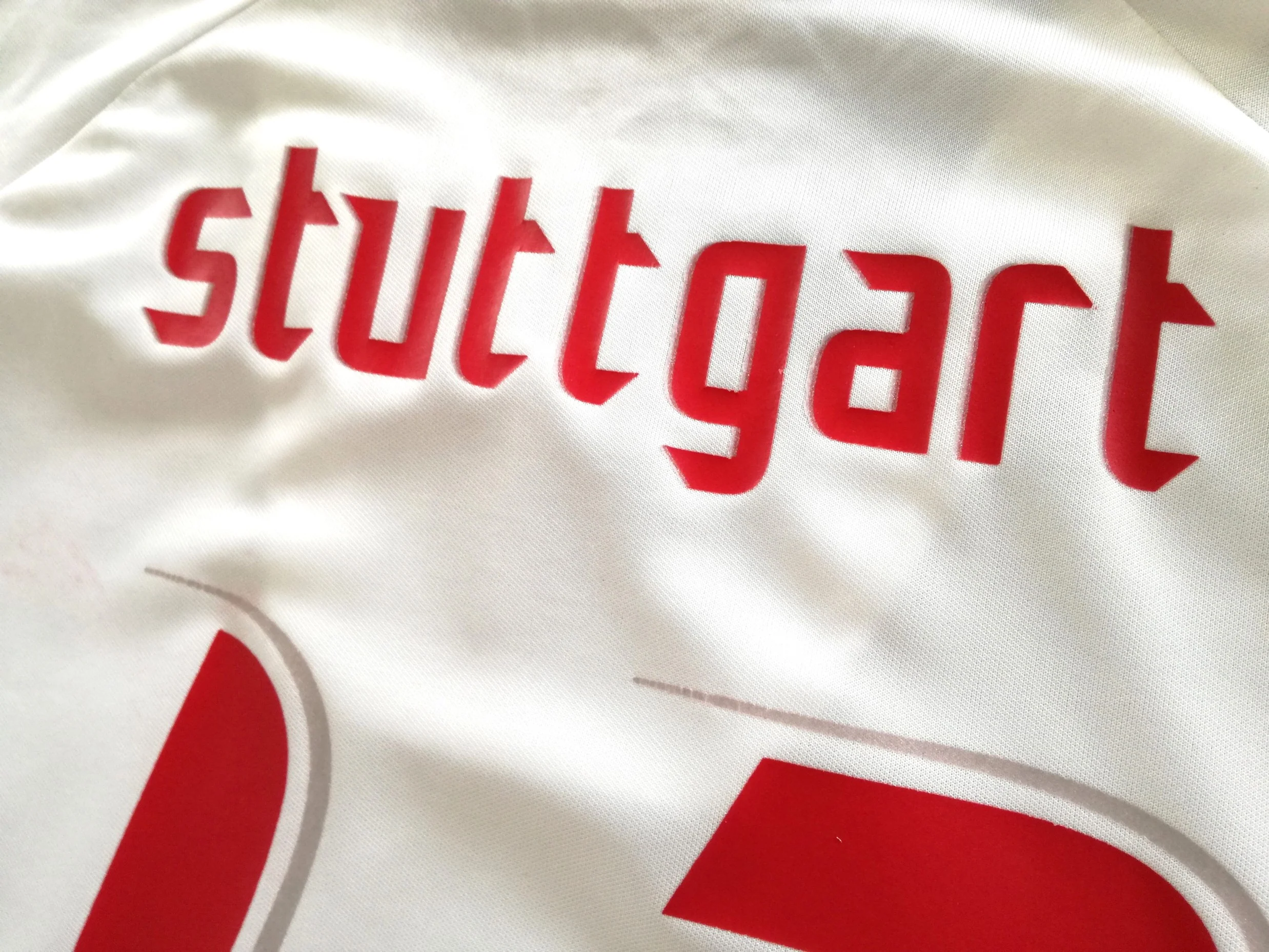 2007/08 VfB Stuttgart Home Player Issue Football Shirt. #12 (S) - Image 8