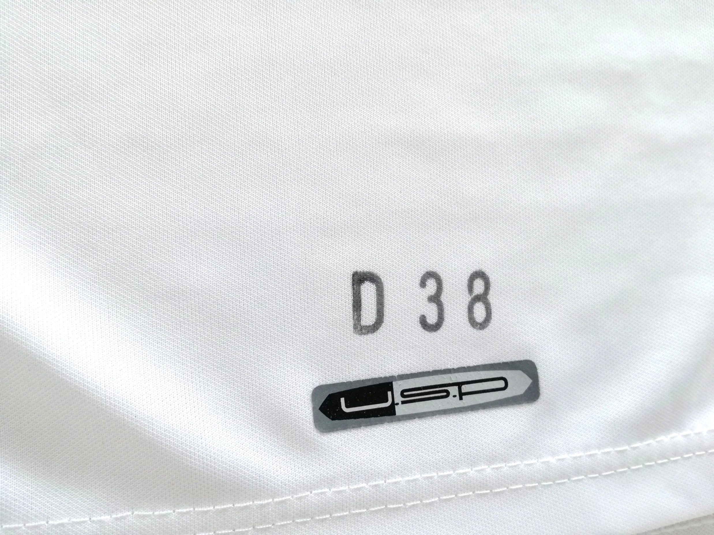 2007/08 VfB Stuttgart Home Player Issue Football Shirt. #12 (S) - Image 9
