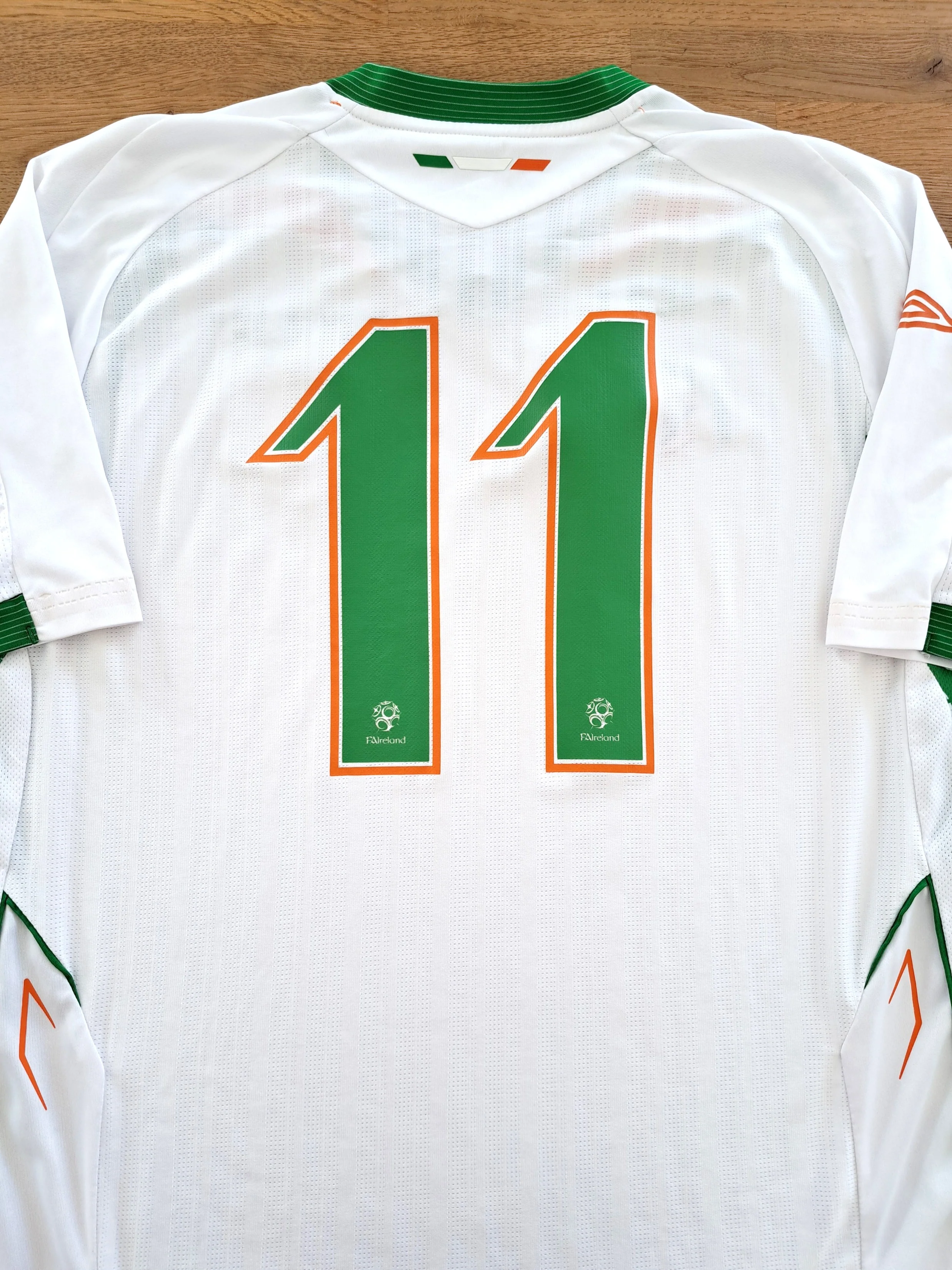 2007 Republic of Ireland Away '4th Military Games' Football Shirt #11 (L)