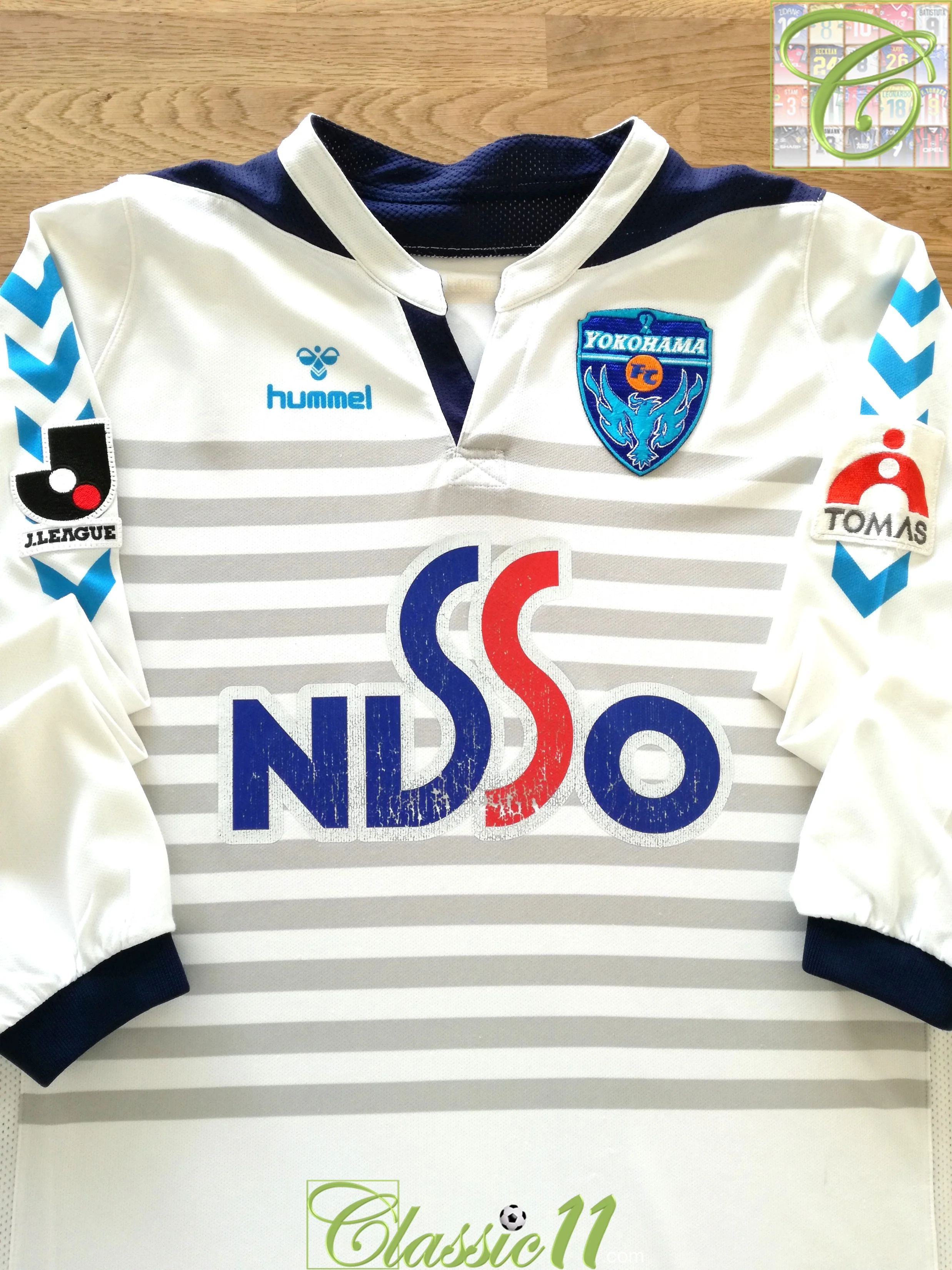 2007 Yokohama Away J.League Football Shirt. (XL)