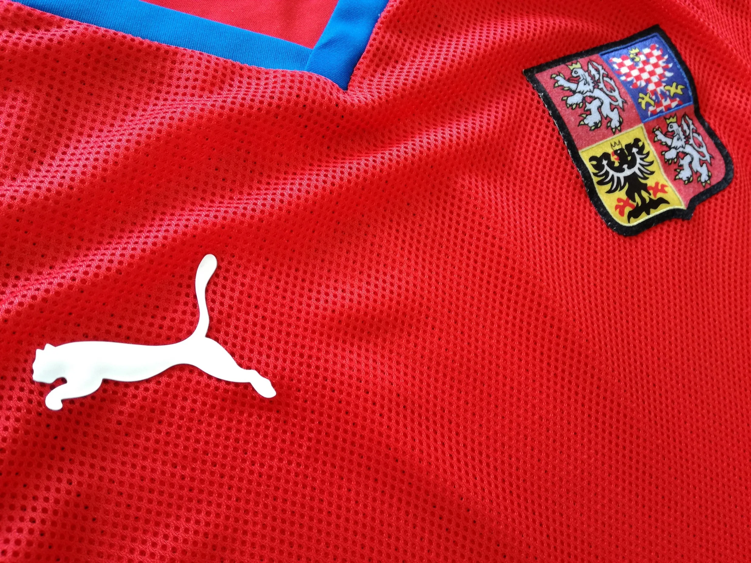 2008/09 Czech Republic Home Football Shirt (S) - Image 3