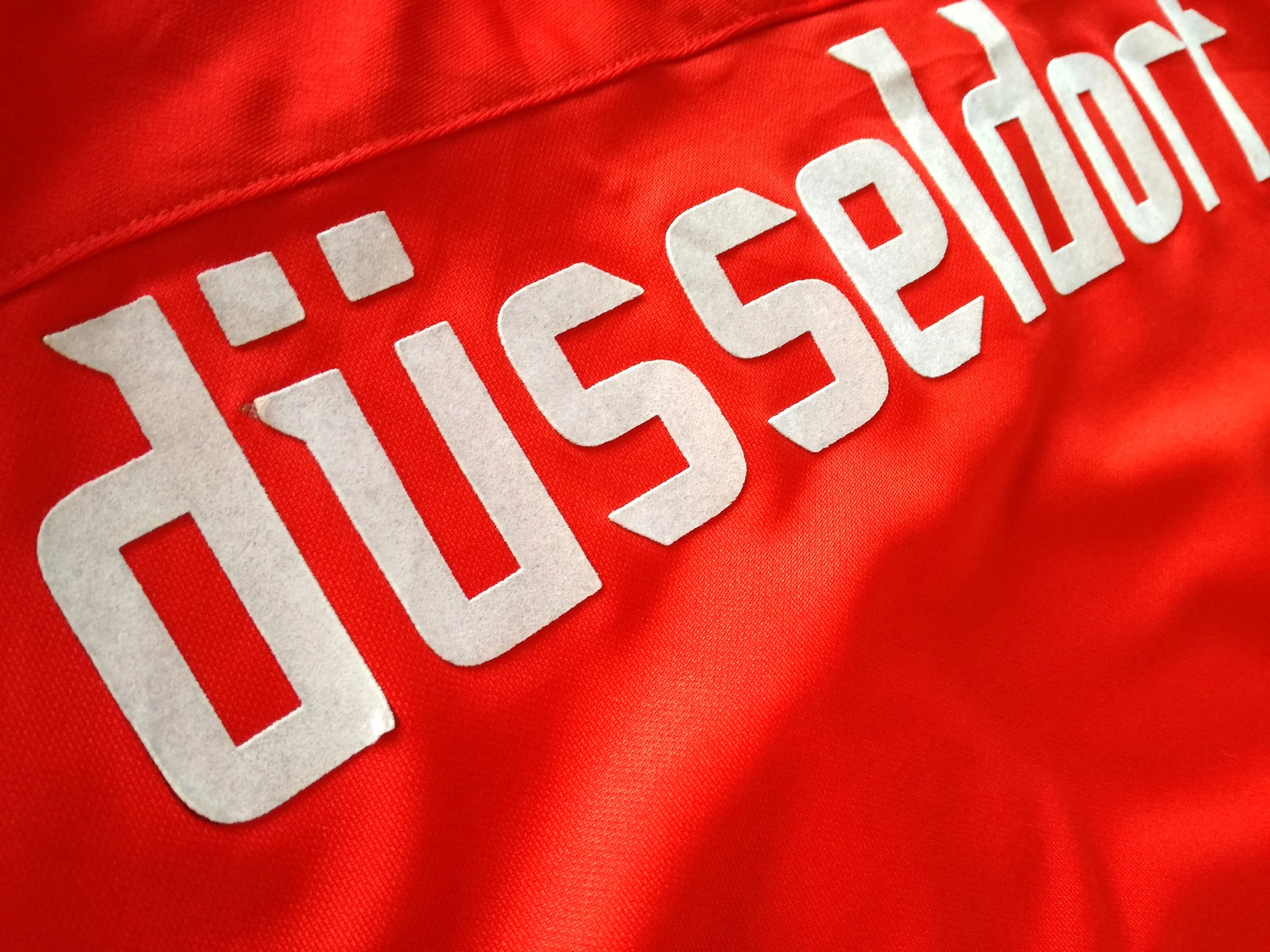 2008/09 Fortuna Dusseldorf Home Football Shirt (L) - Image 4