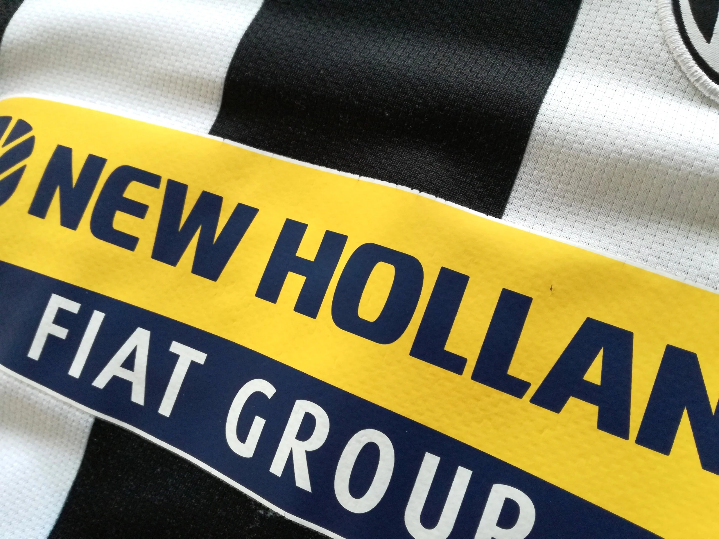 2008/09 Juventus Home Football Shirt (Kids) - Image 6
