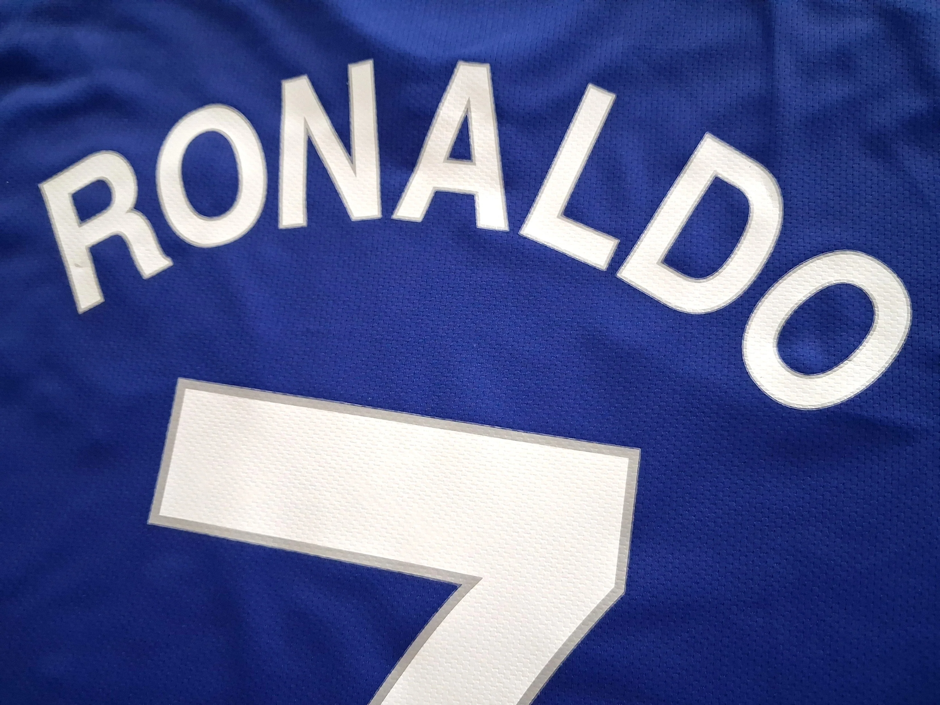 2008/09 Man Utd 3rd Football Shirt Ronaldo #7 (M) - Image 8
