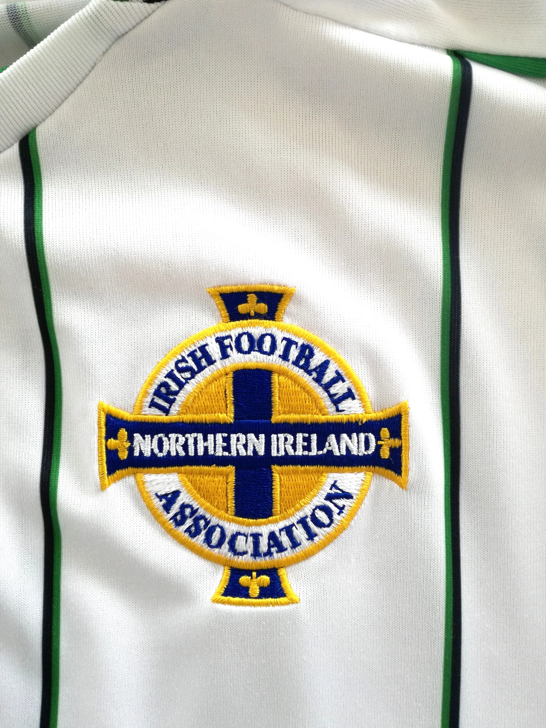 2008/09 Northern Ireland Away Football Shirt. (XL) - Image 2