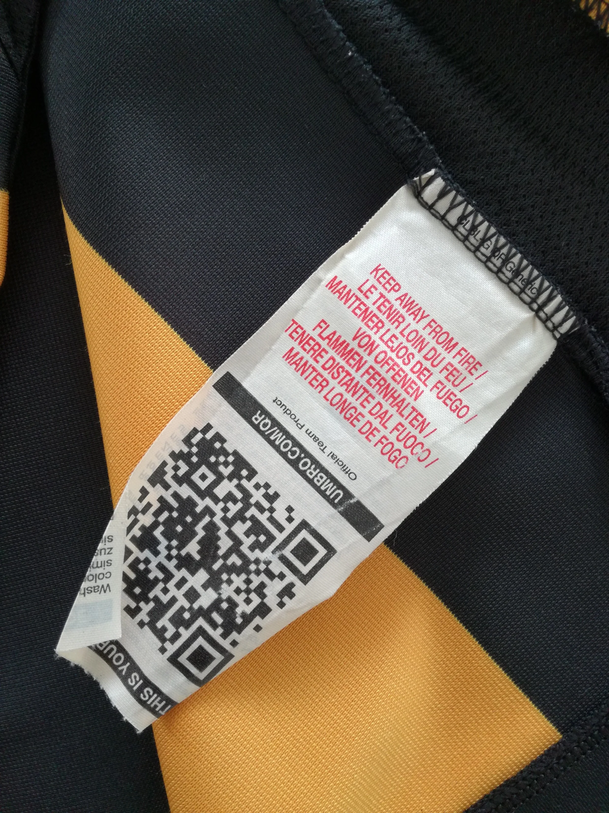 2008/2009 Hull City Home Football Shirt (XL) - Image 8