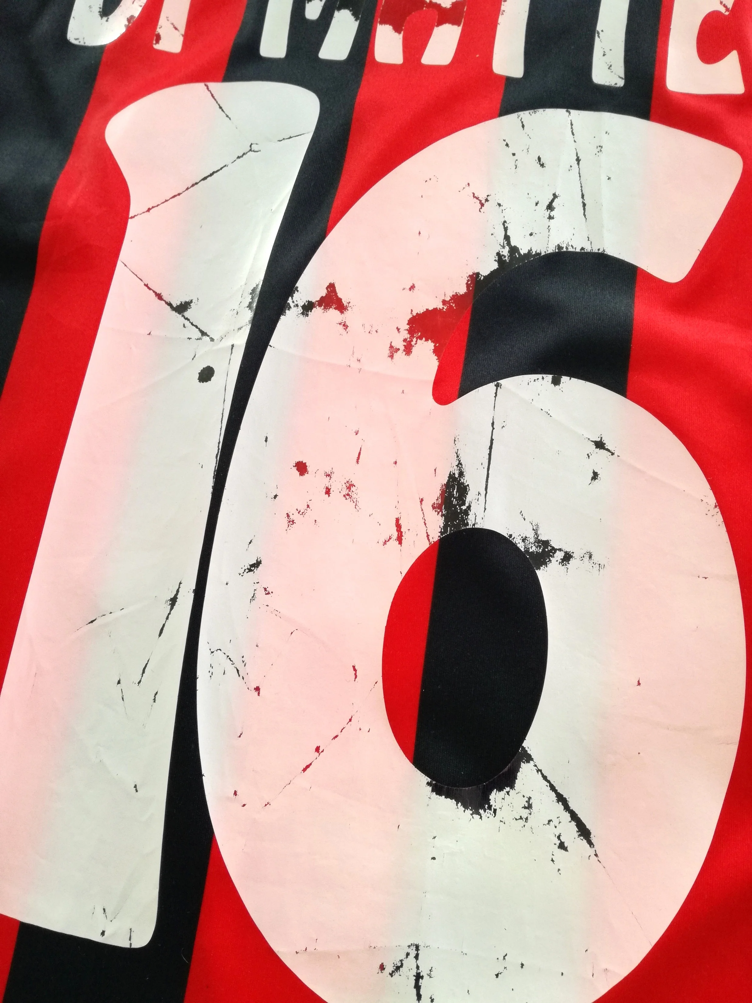 2009/10 Crotone Home Serie B Football Shirt Di Matteo #16 (L) - Image 8
