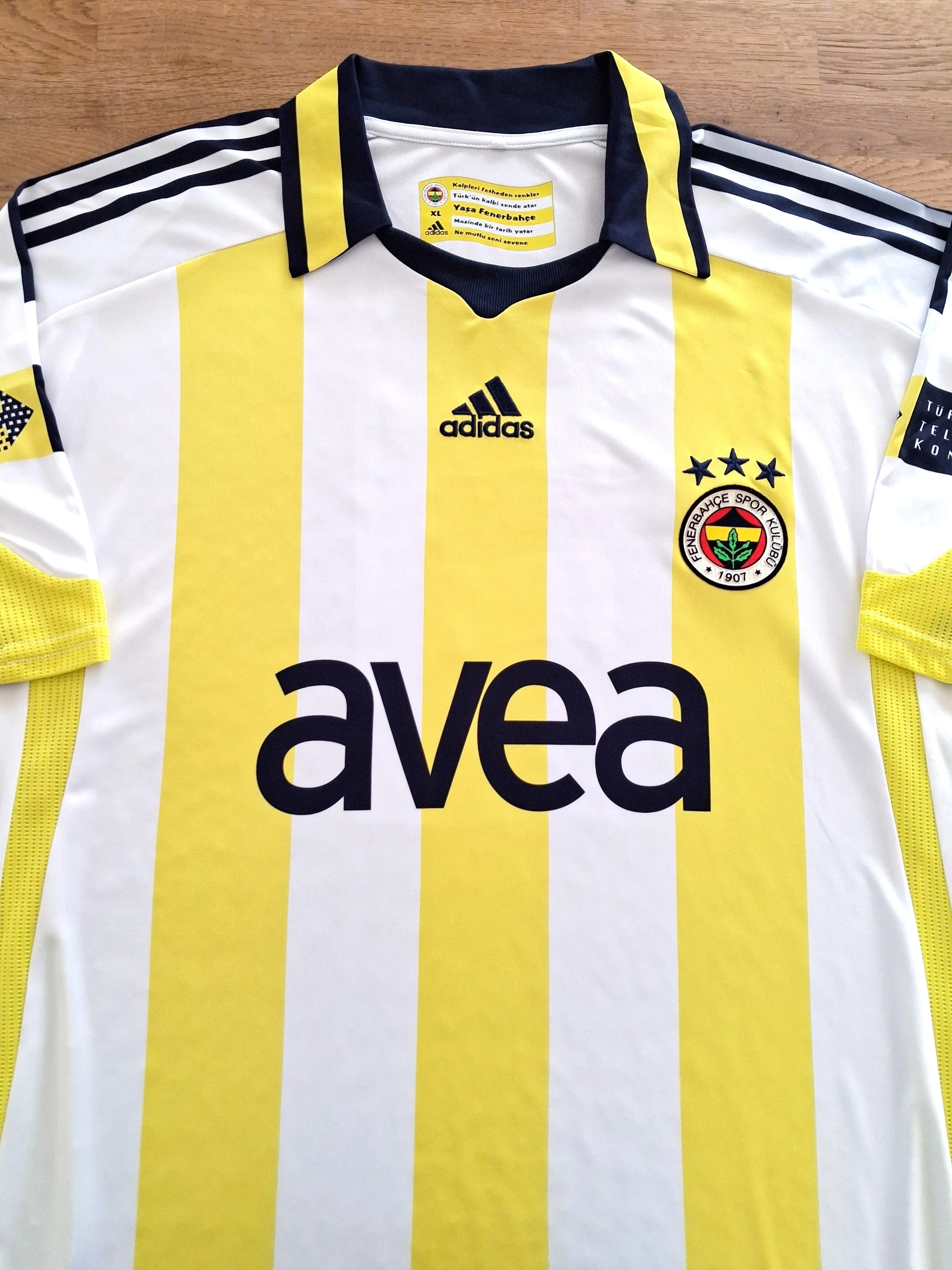 2009/10 Fenerbahçe Away Football Shirt R. Carlos #3 (XL) - Image 2