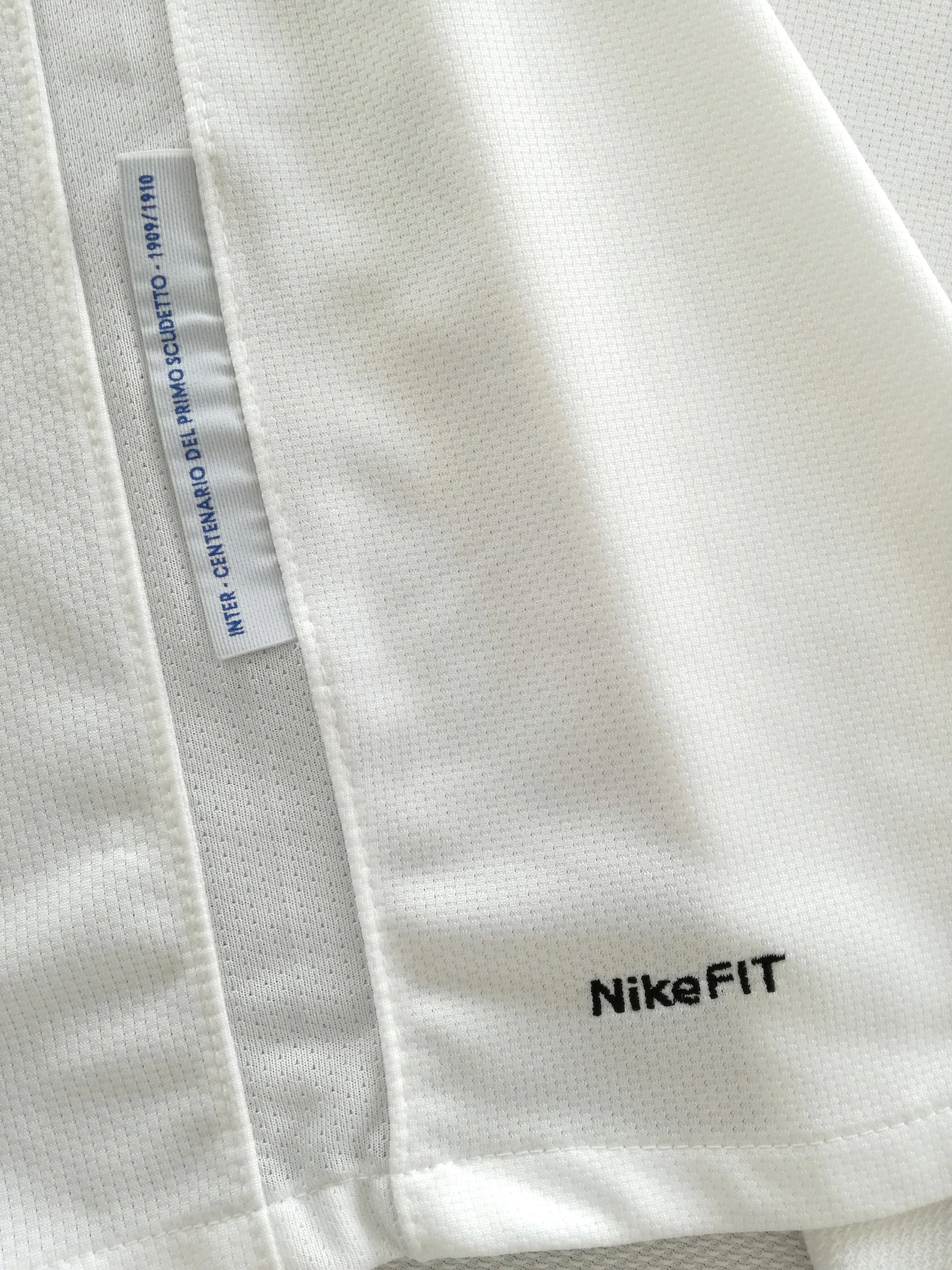 2009/10 Internazionale Away Football Shirt (S) - Image 4