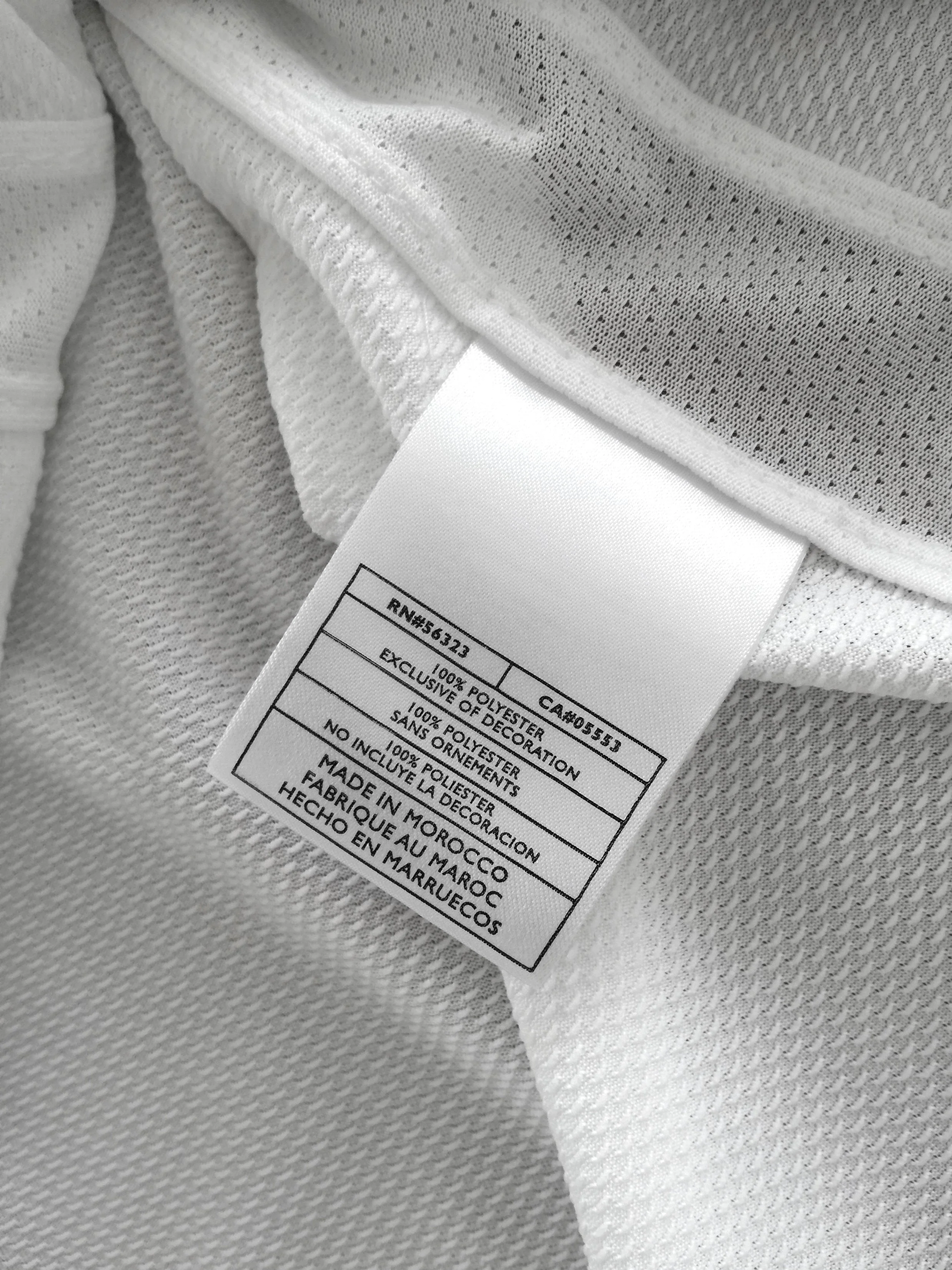 2009/10 Internazionale Away Football Shirt (S) - Image 7