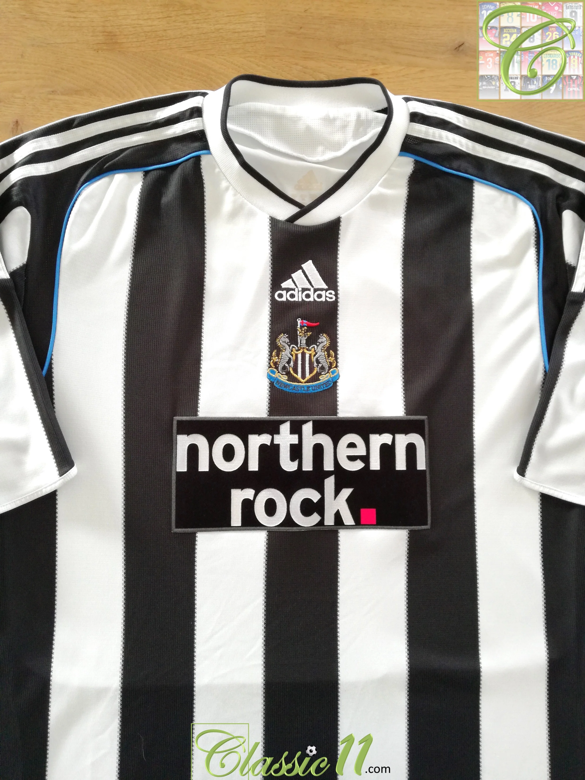 2009/10 Newcastle Utd Home Football League Shirt Nolan #4 (XL) - Image 2