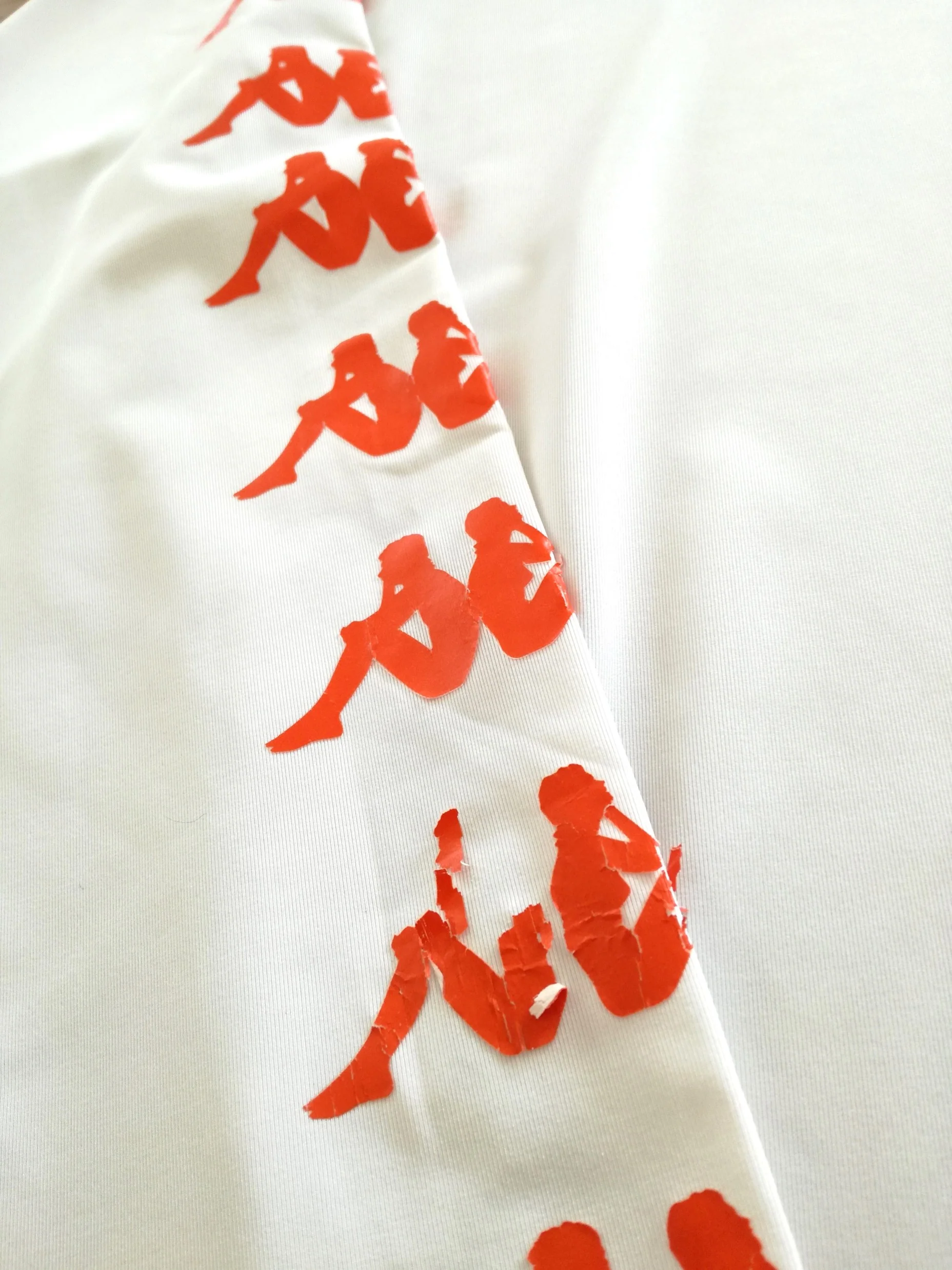 2009/10 Valencia Training Shirt. (XL) - Image 3