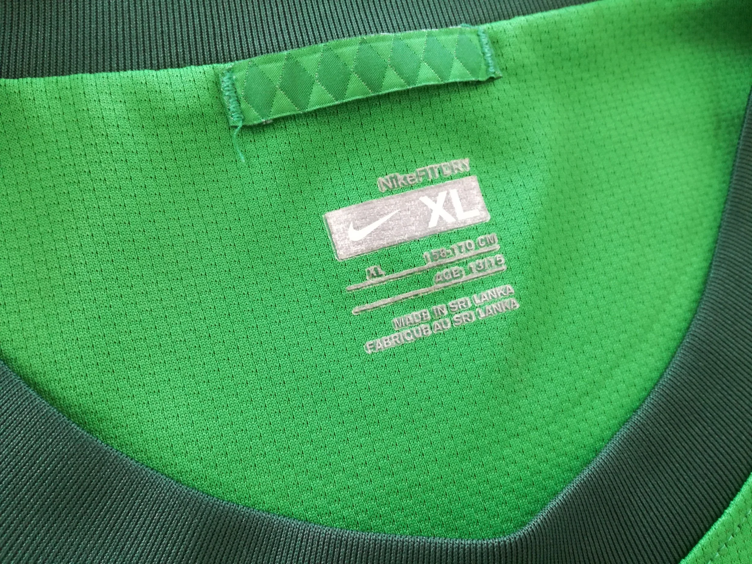 2009/10 Werder Bremen Home Football Shirt Marin #10 (Kids) - Image 5