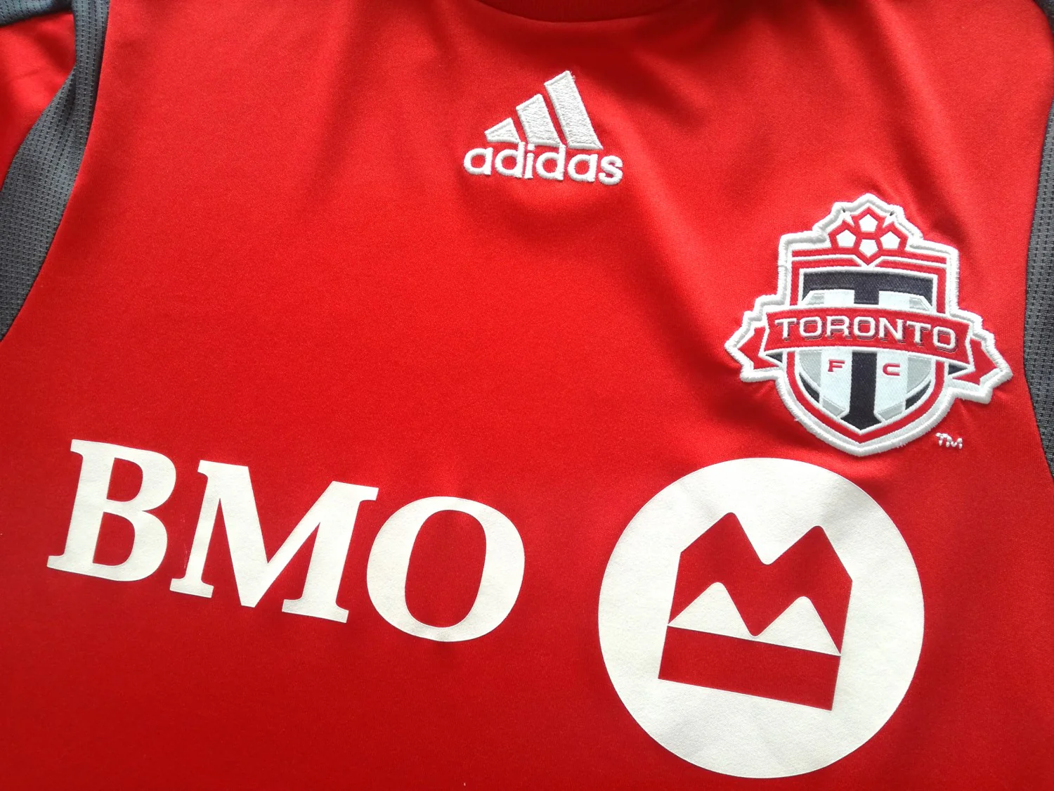 2009 Toronto Home MLS Football Shirt (S) - Image 5