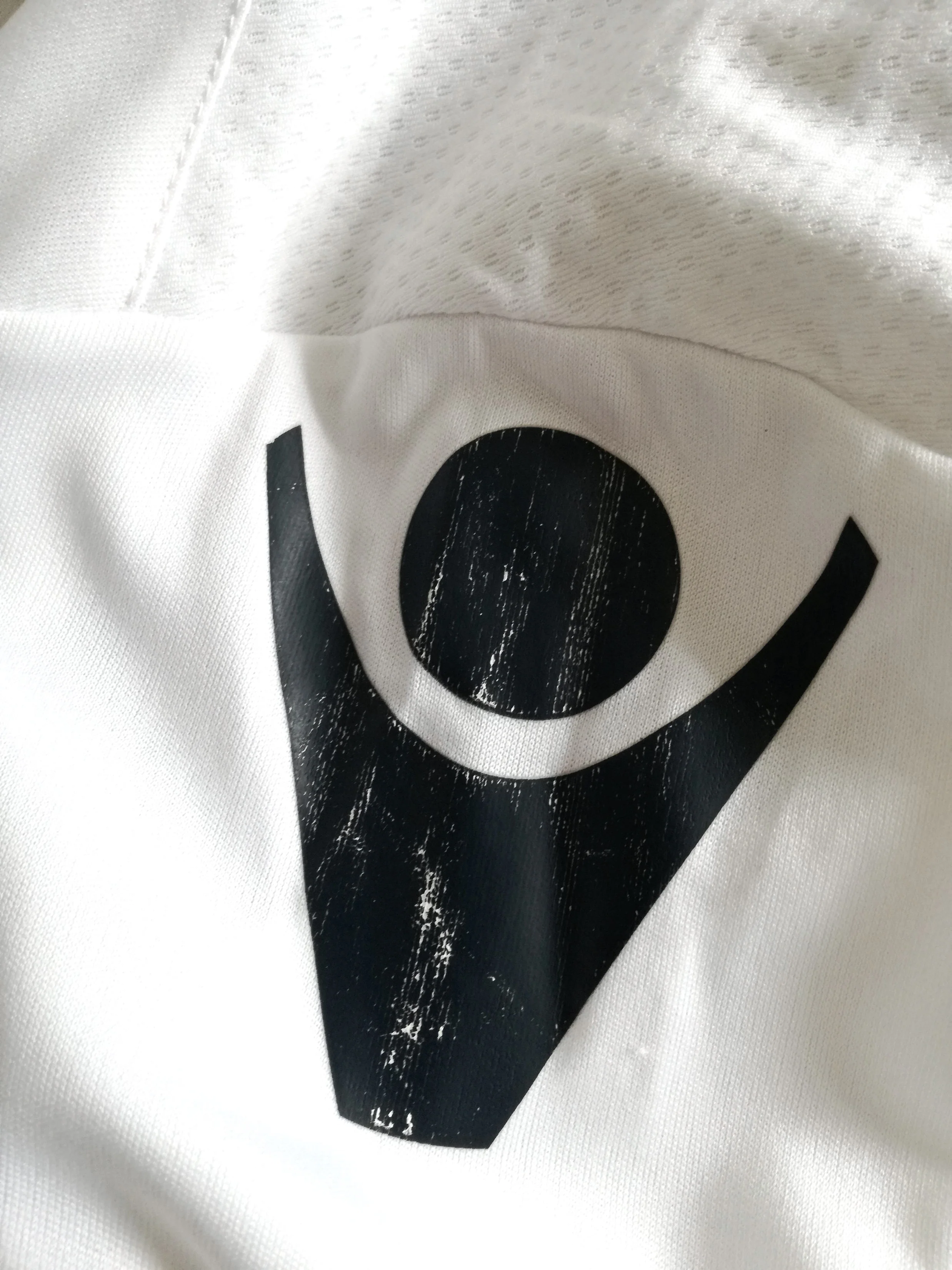2010/11 Bologna Away Serie A Football Shirt. Morleo #3 (XL) - Image 8