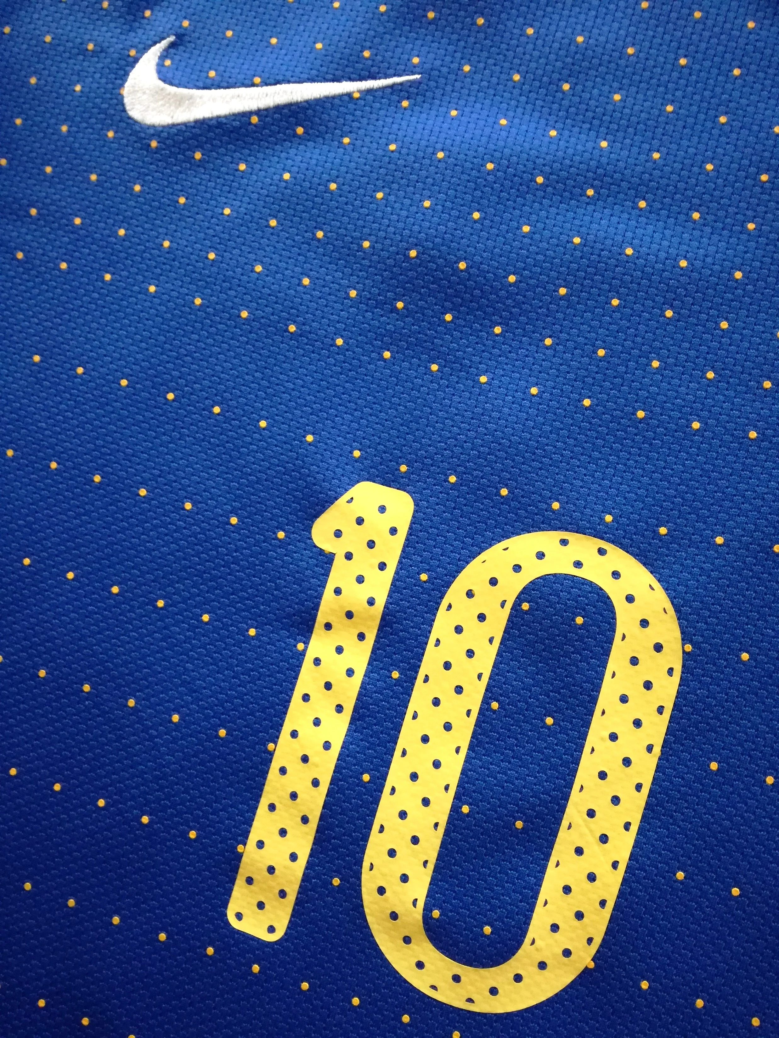 2010/11 Brazil Away Football Shirt Kaká #10 (S) - Image 5