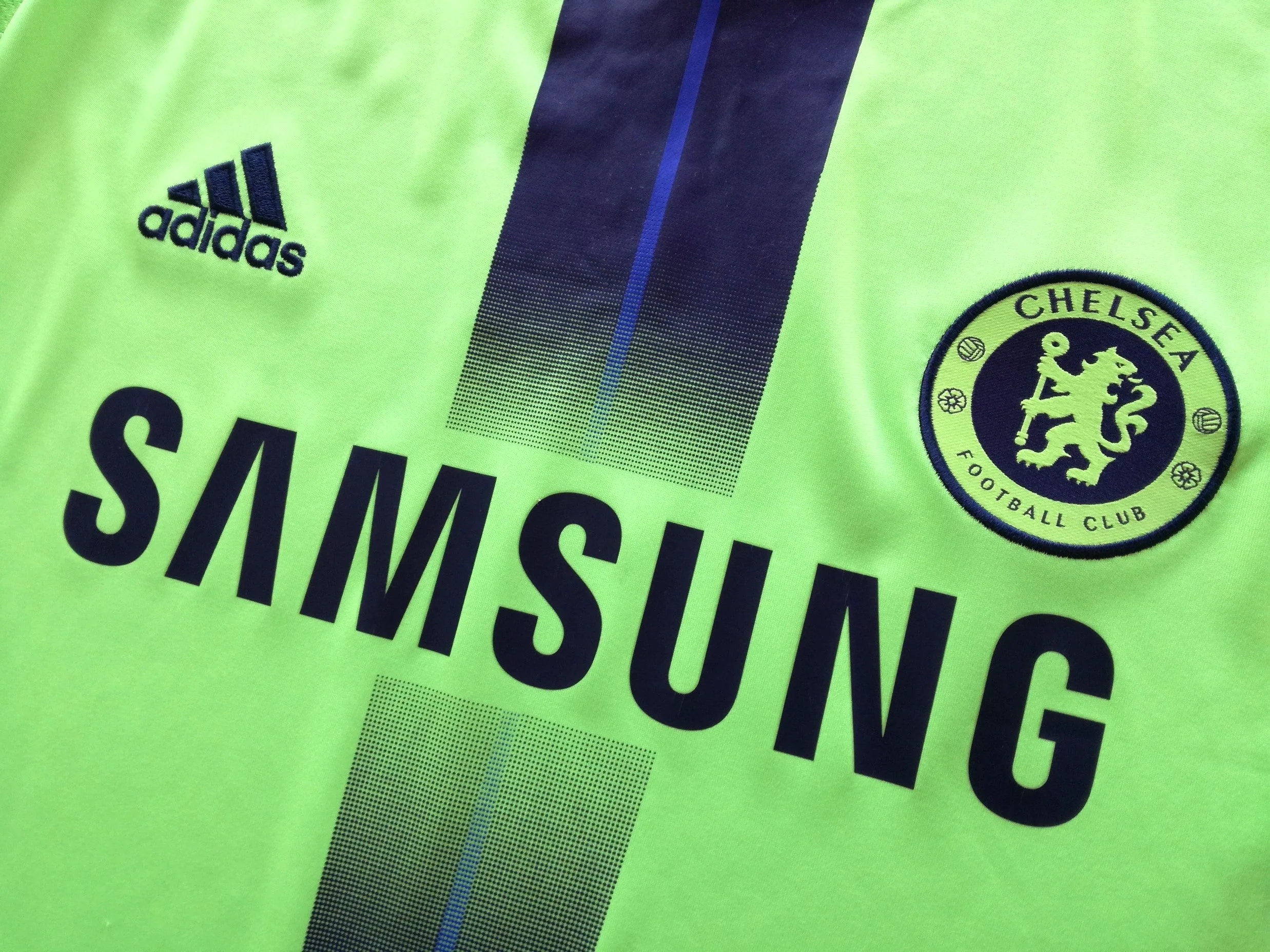 2010/11 Chelsea 3rd Football Shirt (M) - Image 4
