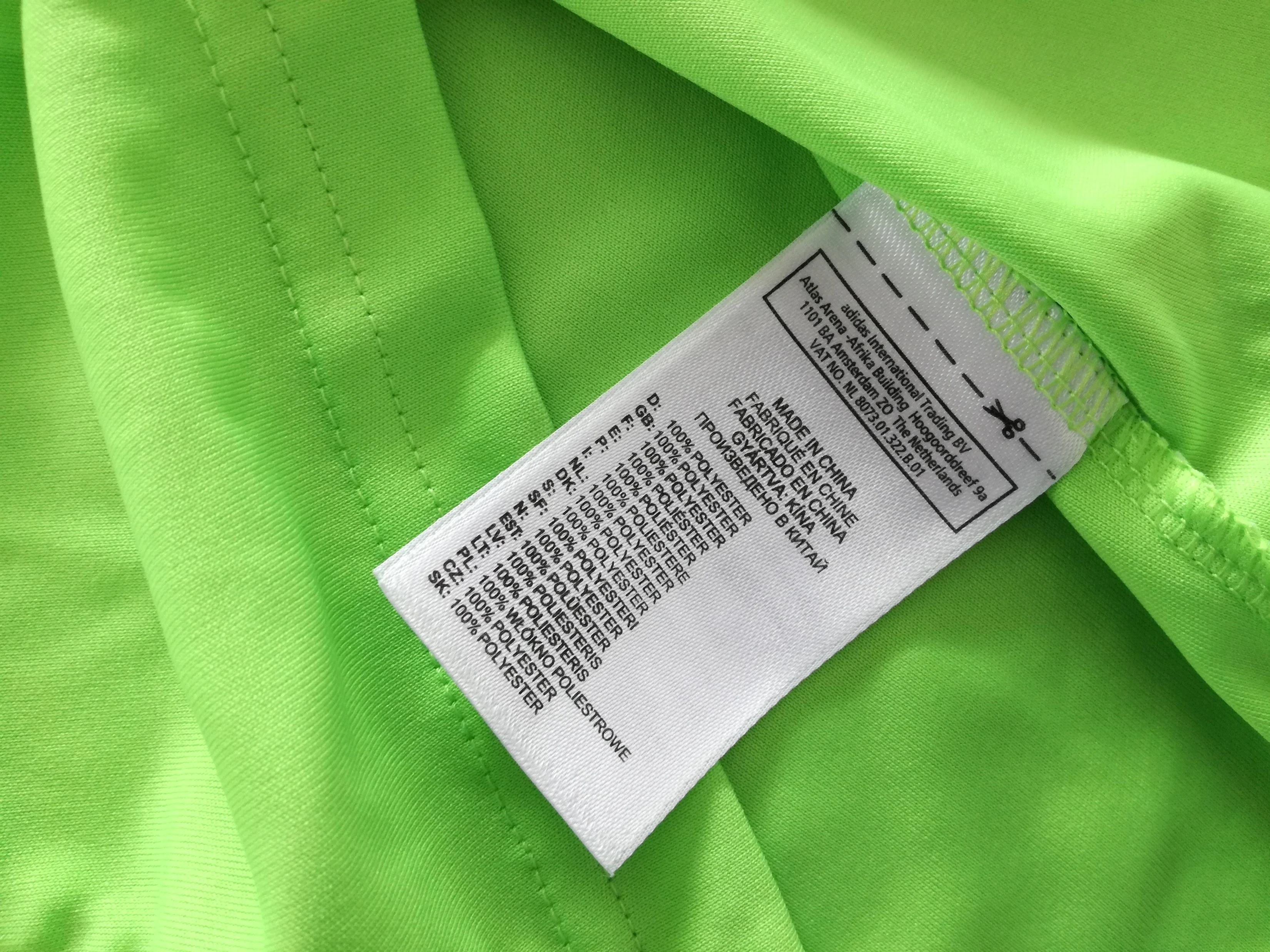 2010/11 Chelsea 3rd Techfit Football Shirt. (S) - Image 5