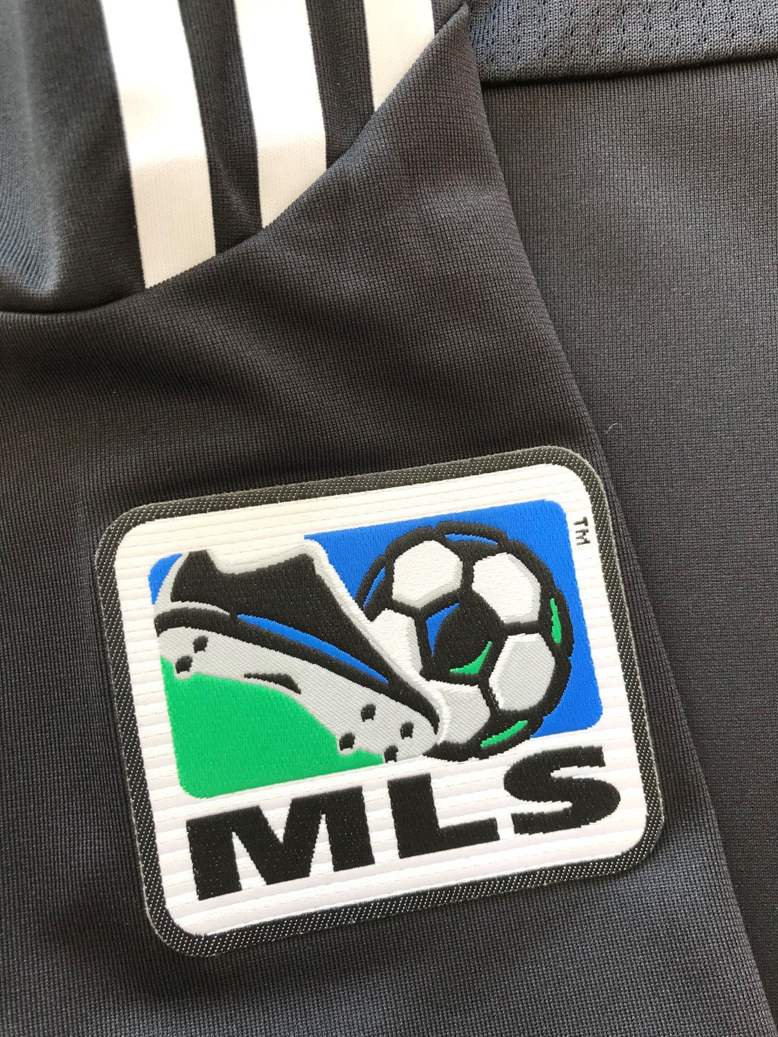 2010/11 D.C. United Home MLS Formotion Football Shirt #10 (M) - Image 4