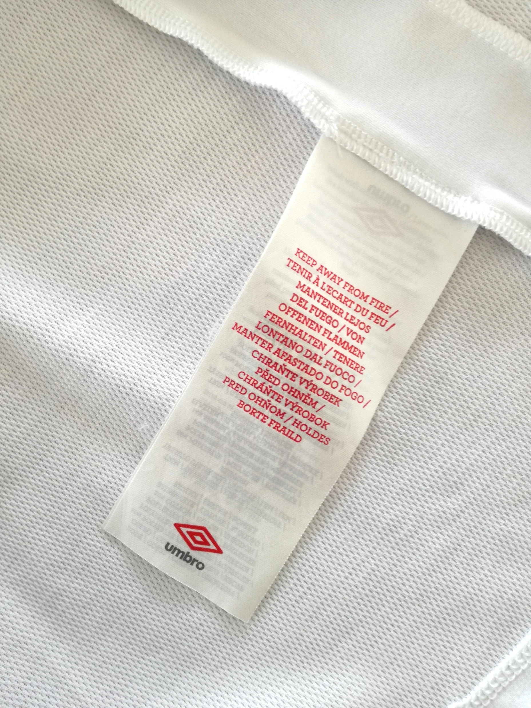 2010/11 England Home Football Shirt (M) (L) - Image 3