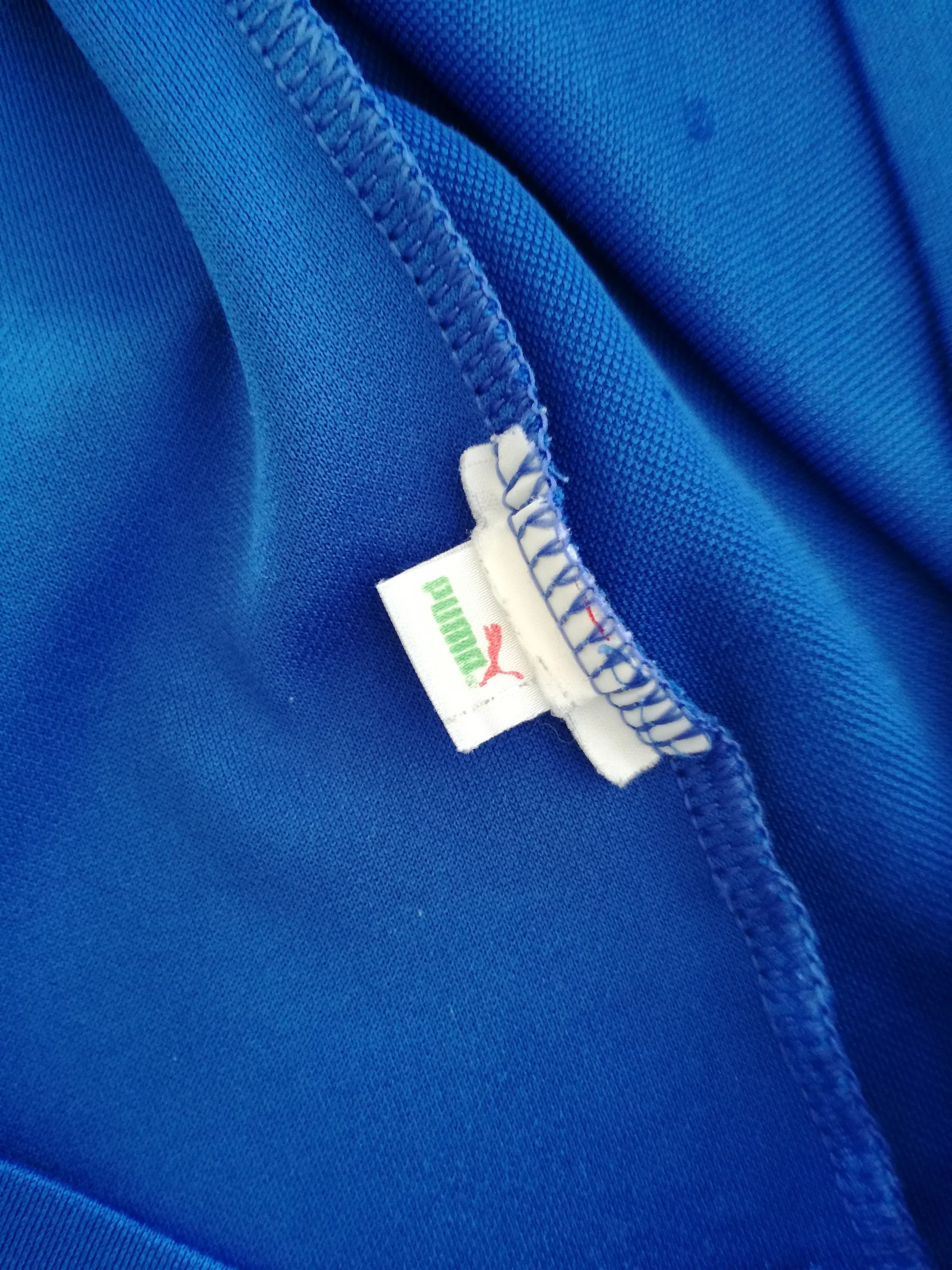 2010/11 Italy Home Football Shirt (XL) - Image 10