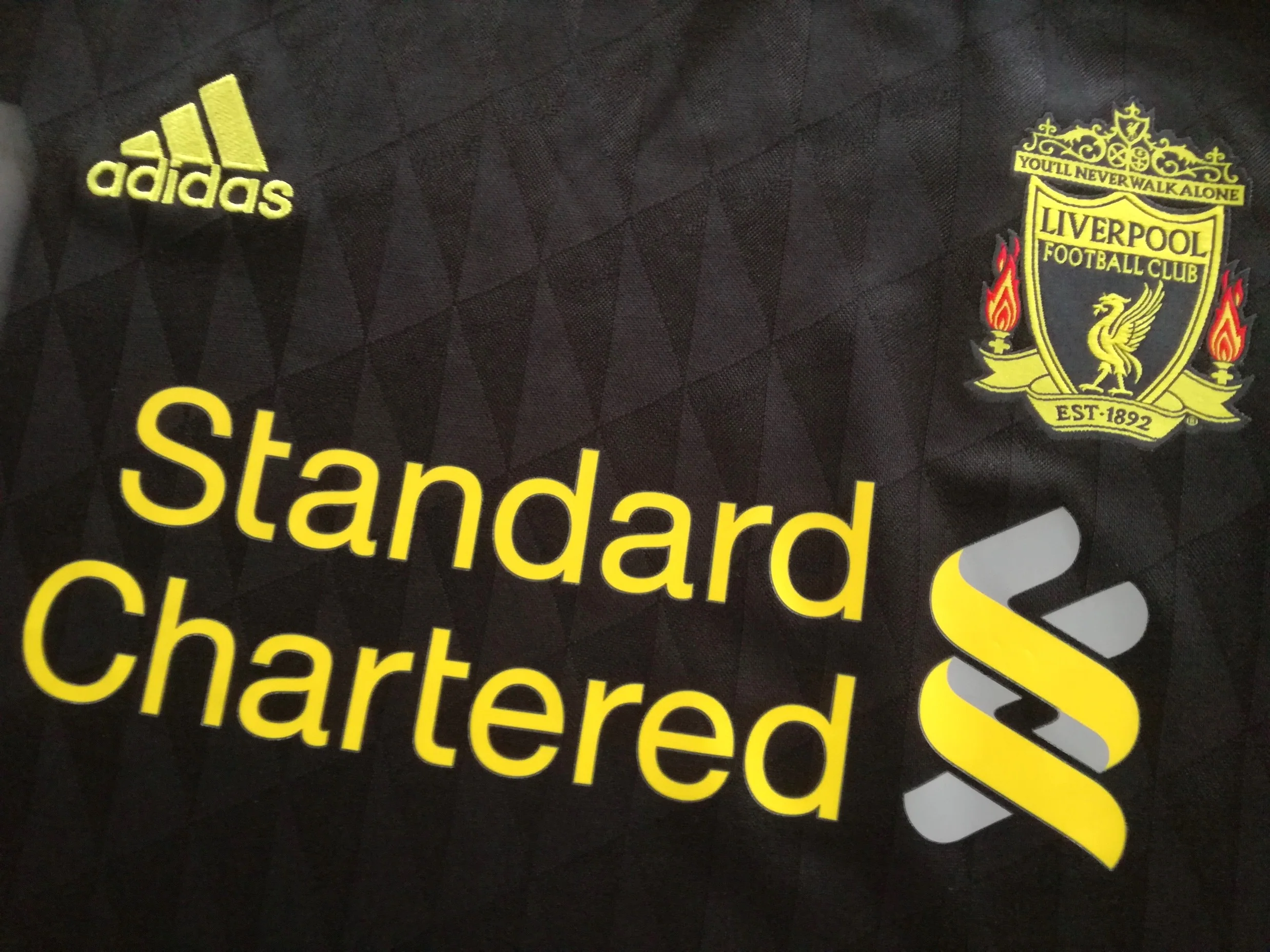 2010/11 Liverpool 3rd Football Shirt (M) - Image 3