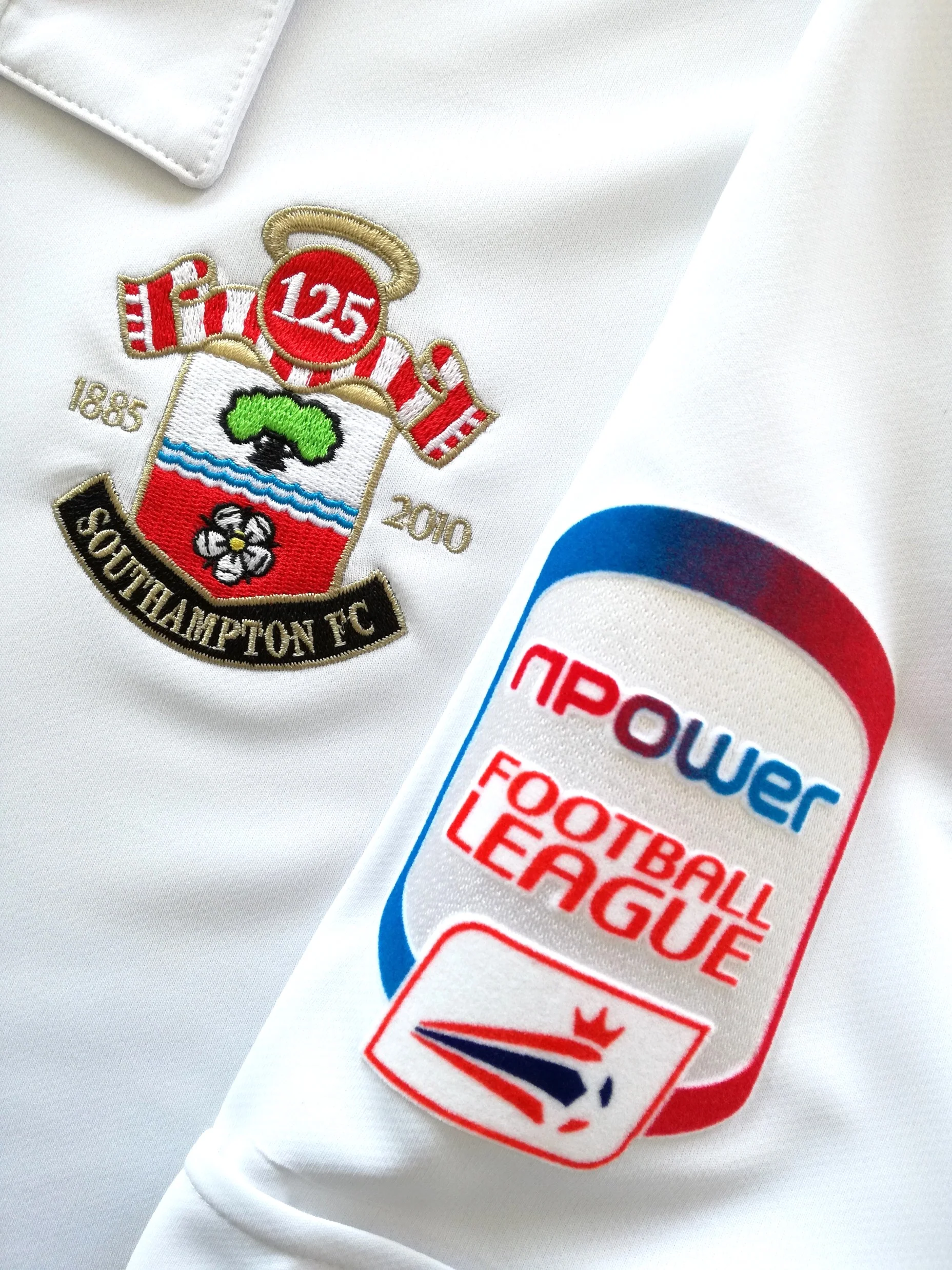 2010/11 Southampton Home '125 Years' Football League Shirt #4 (XXL) - Image 4