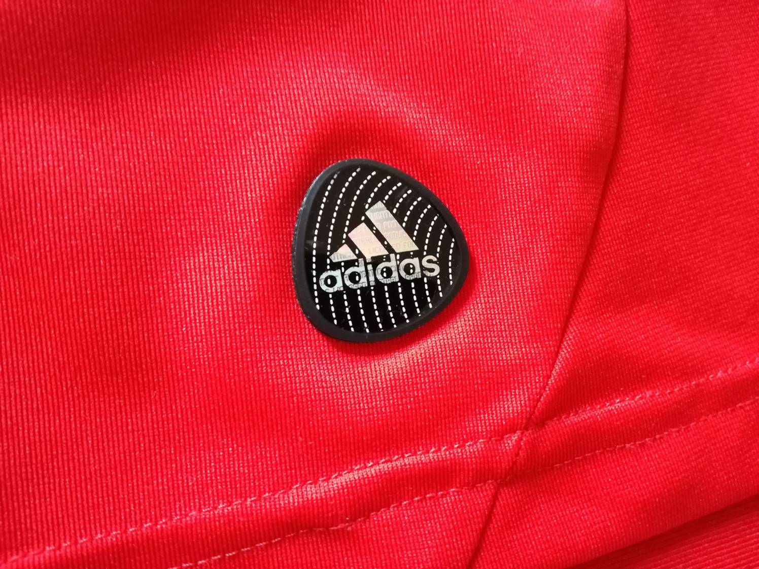 2010/11 Spain Home World Champions Football Shirt (XL) - Image 5