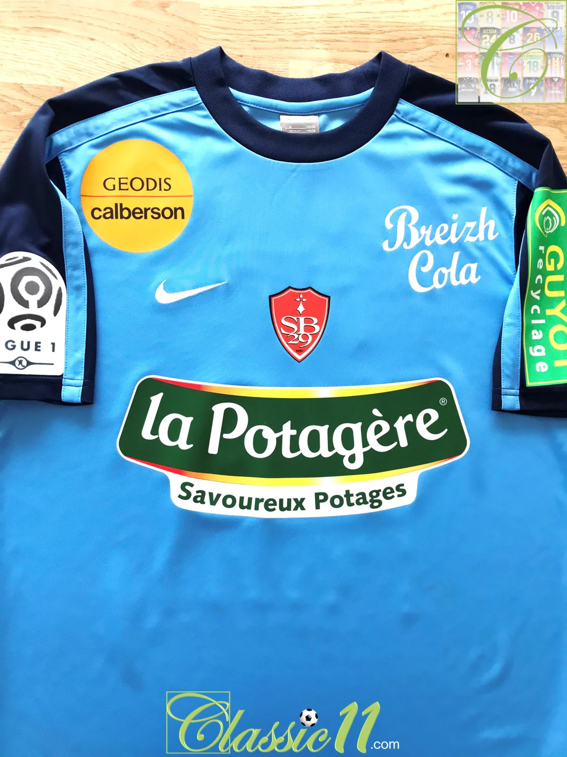 2010/11 Stade Brestois 3rd Ligue 1 Player Issue Football Shirt Poyet #20 (M) - Image 2