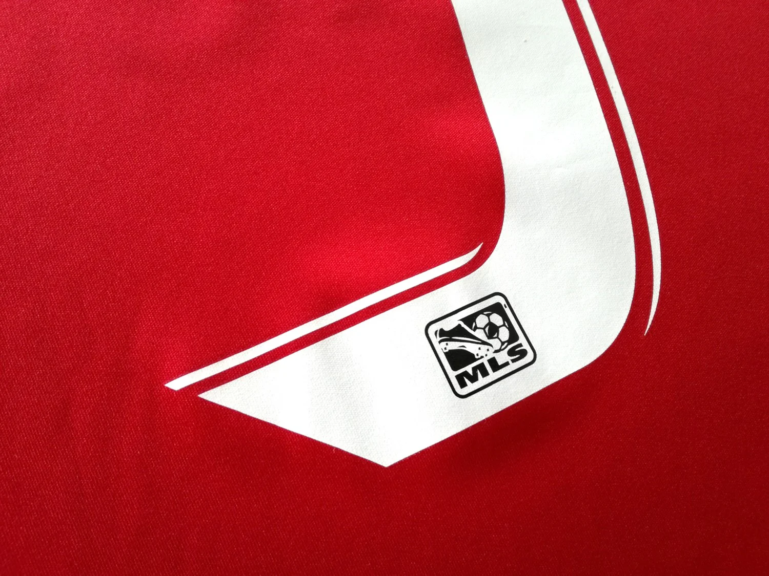2010 Real Salt Lake Home MLS Football Shirt Pippo #3 (XL) - Image 8