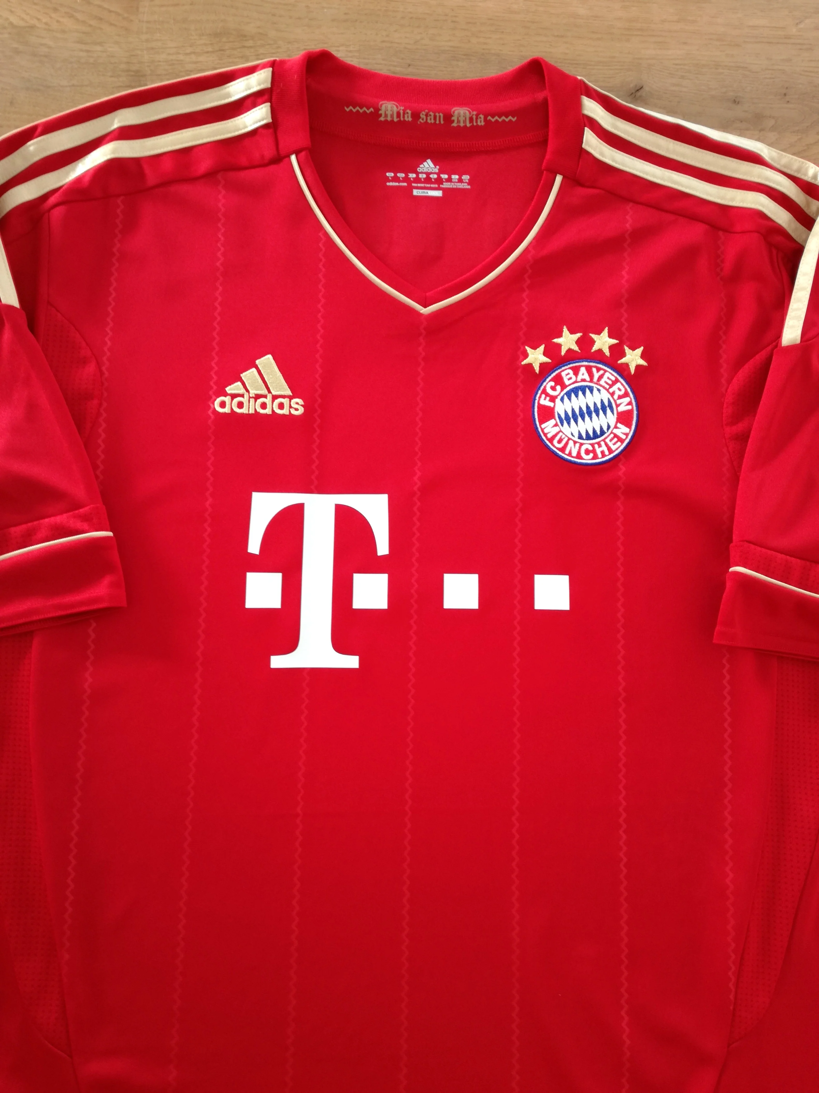 2011/12 Bayern Munich Home Football Shirt (L)