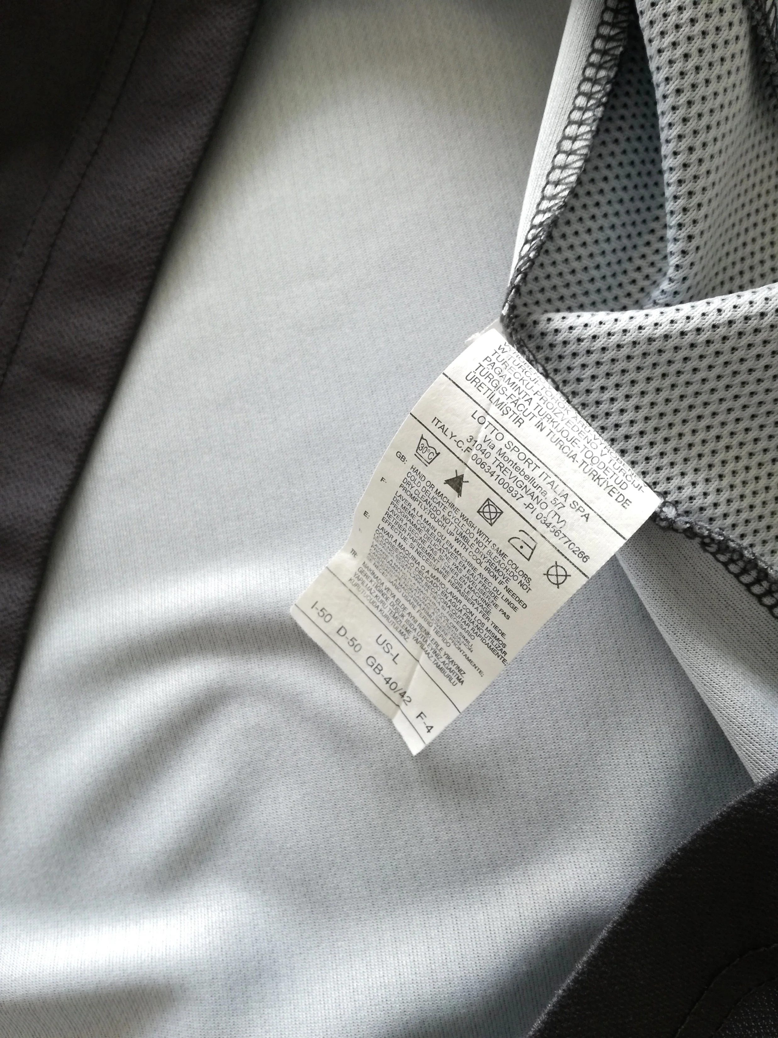 2011/12 Borussia Mönchengladbach Away Football Shirt (L) - Image 7