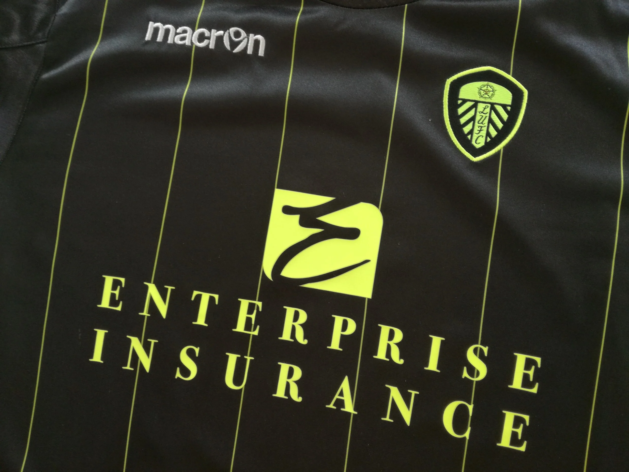 2011/12 Leeds United Away Football Shirt (W) (Size 16) - Image 3