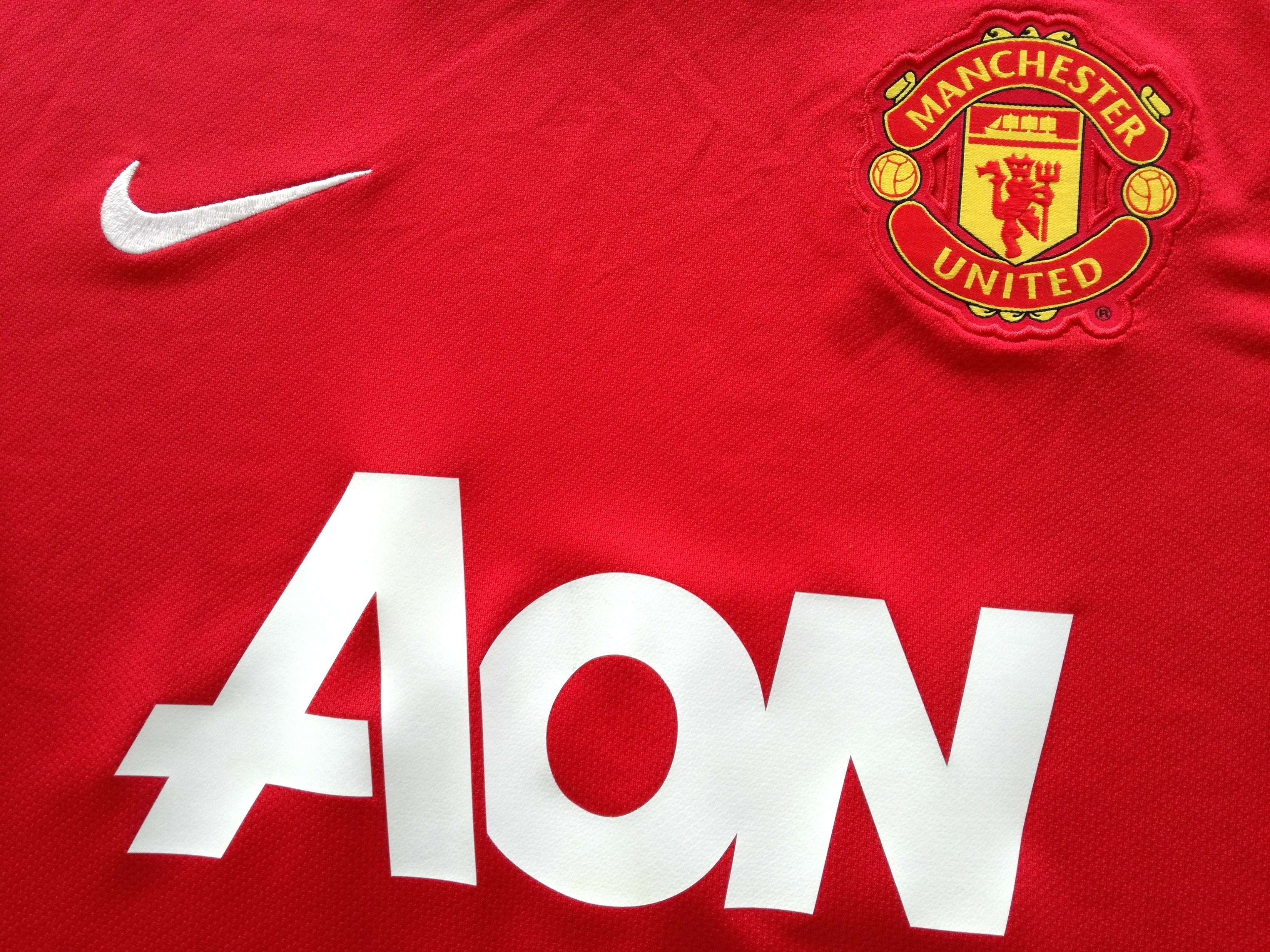 2011/12 Man Utd Home Premier League Football Shirt Cleverly #23 (L) - Image 3