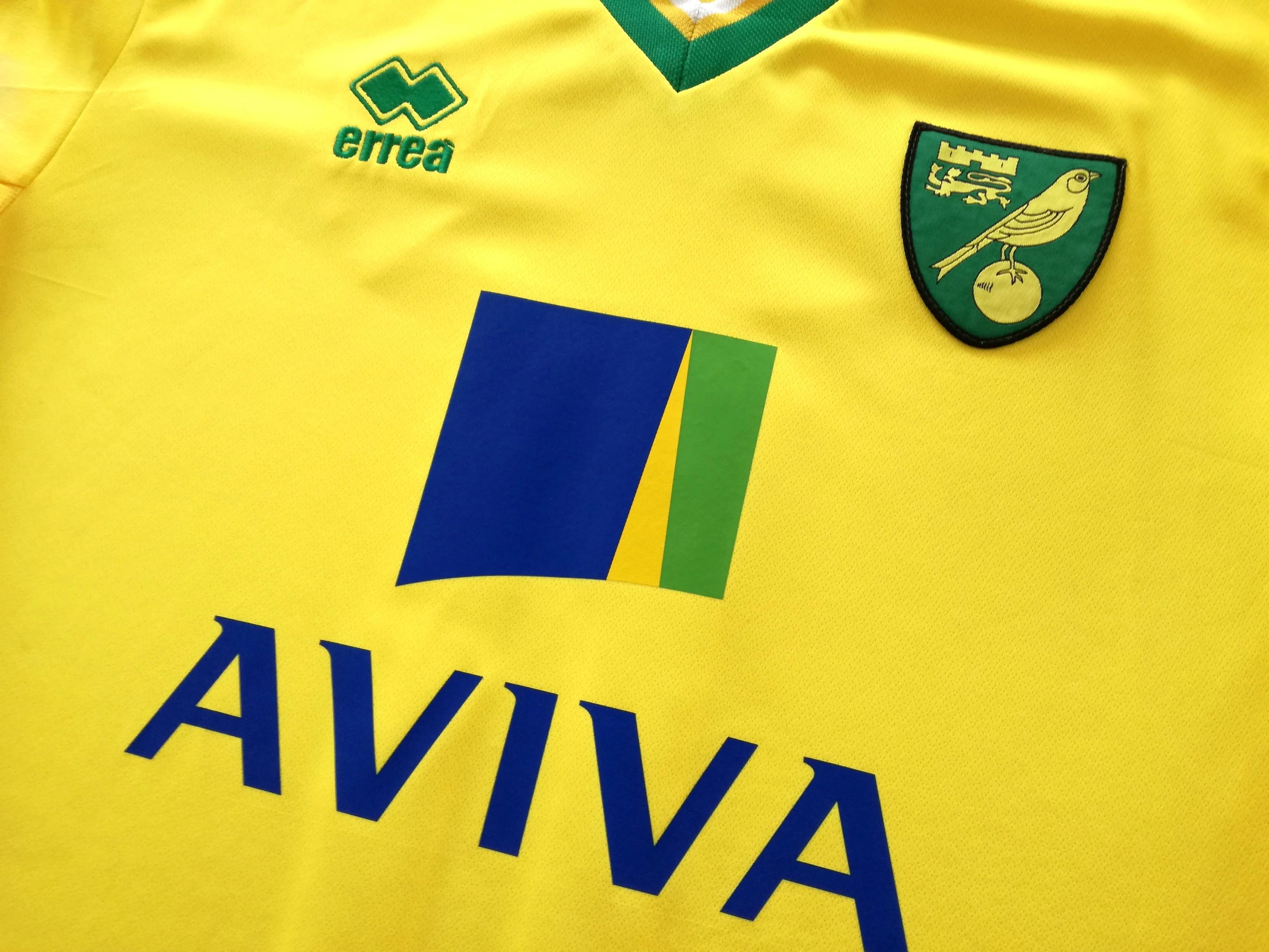 2011/12 Norwich City Home Premier League Match Worn (vs Man City) Football Shirt Surman #11 (L) - Image 6