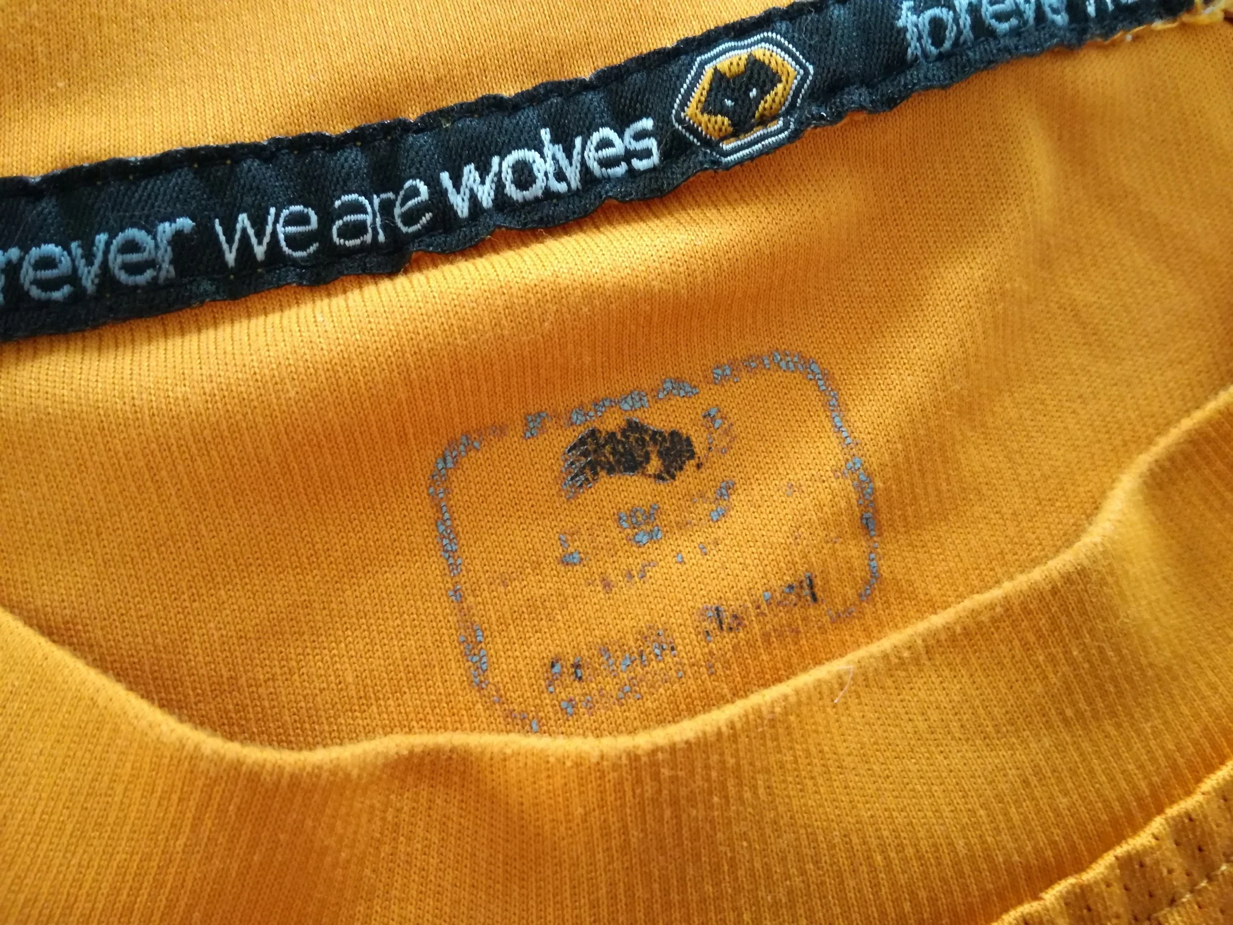 2011/12 Wolves Home Football Shirt (L) - Image 2